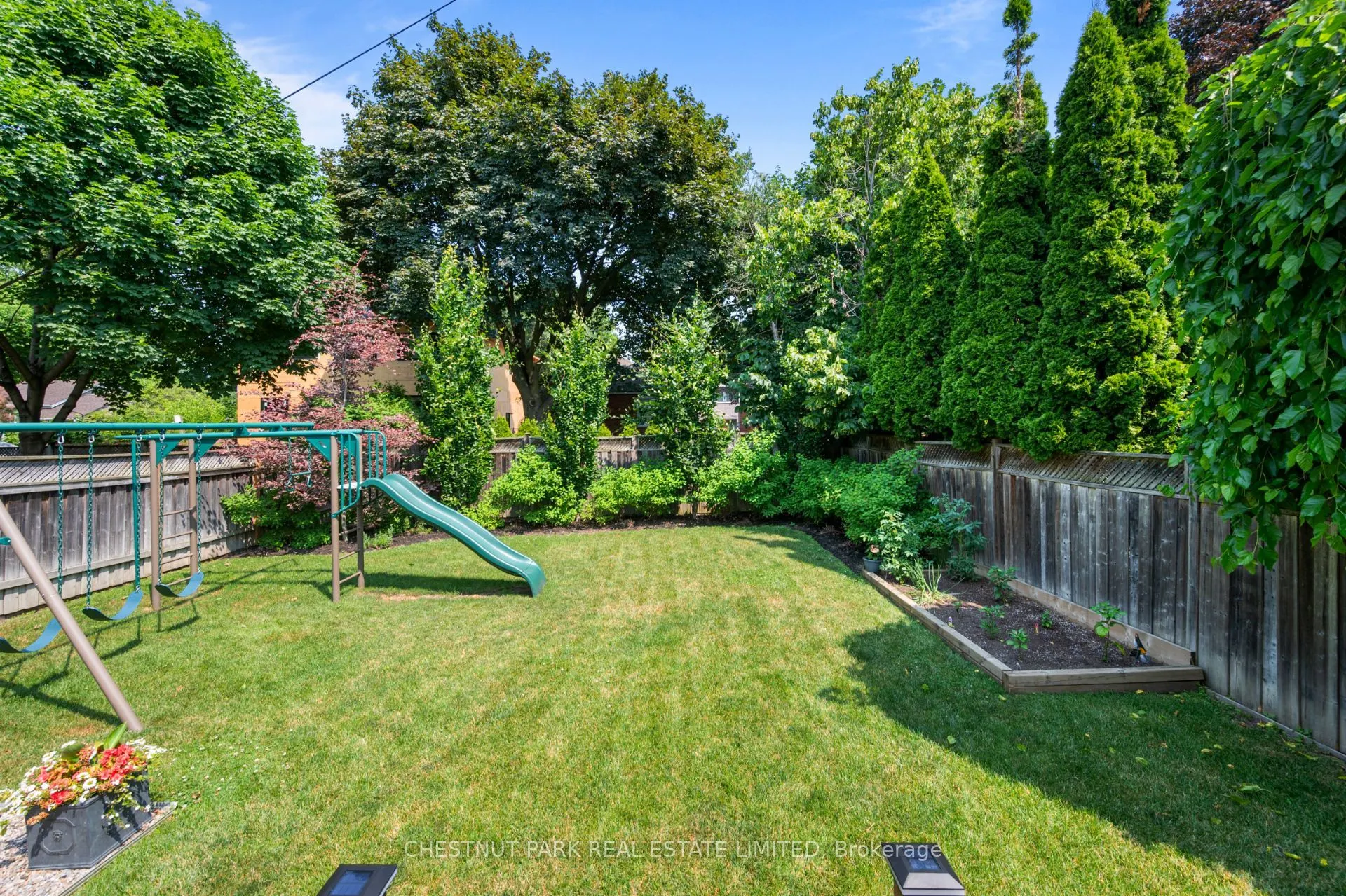 6 Springbrook Gardens