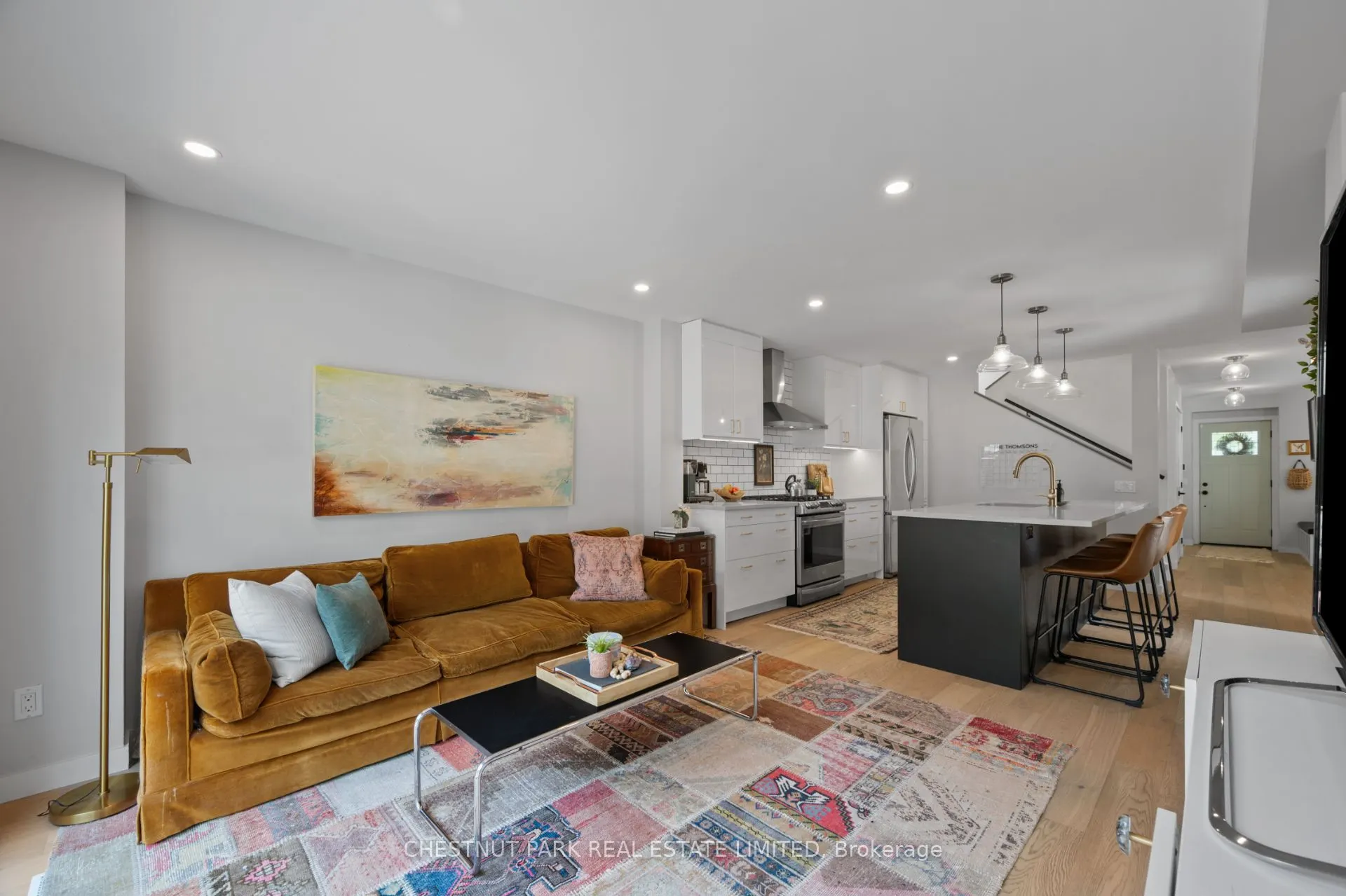 6 Springbrook Gardens