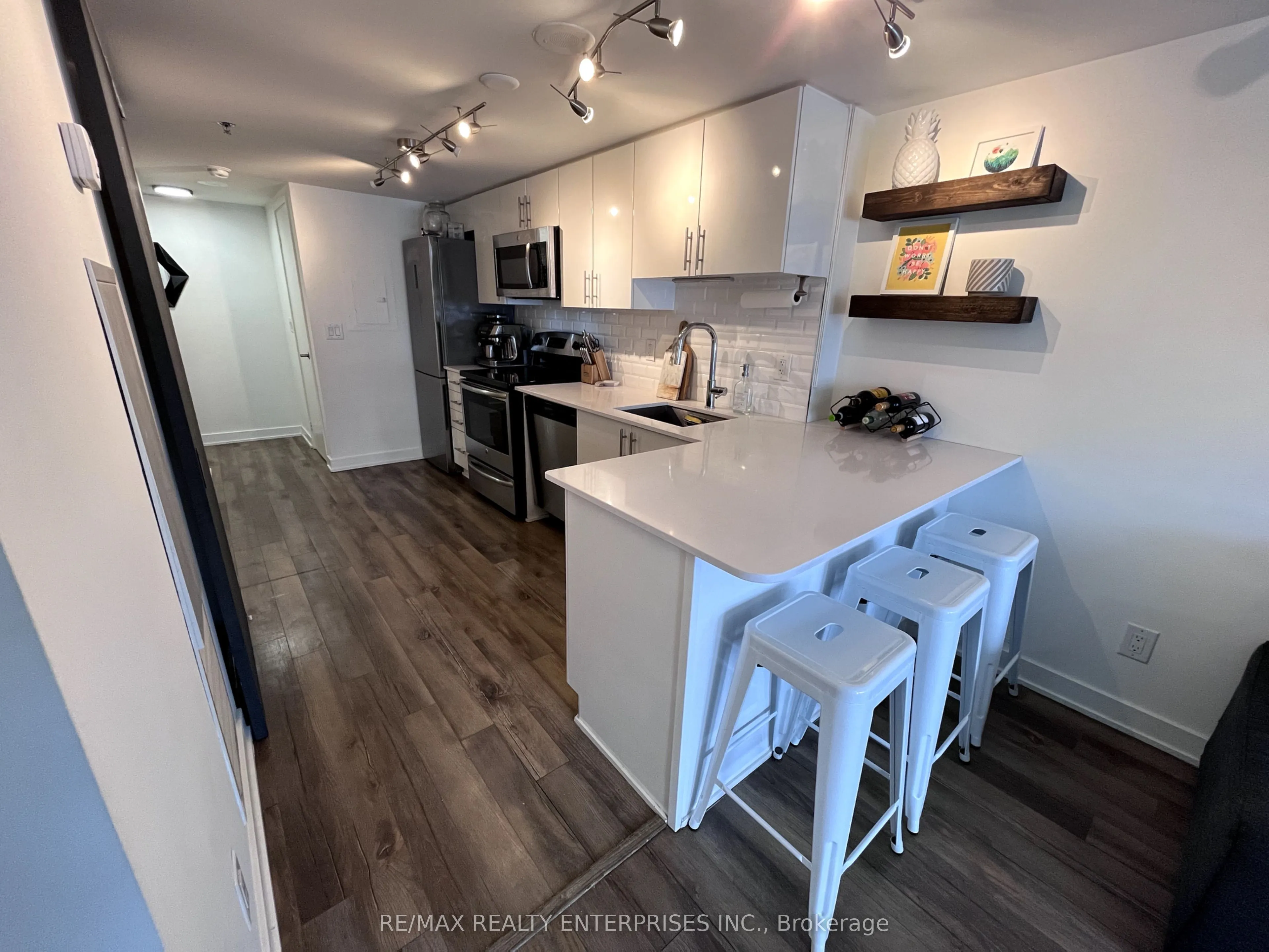 11 Superior Avenue, #TH1
