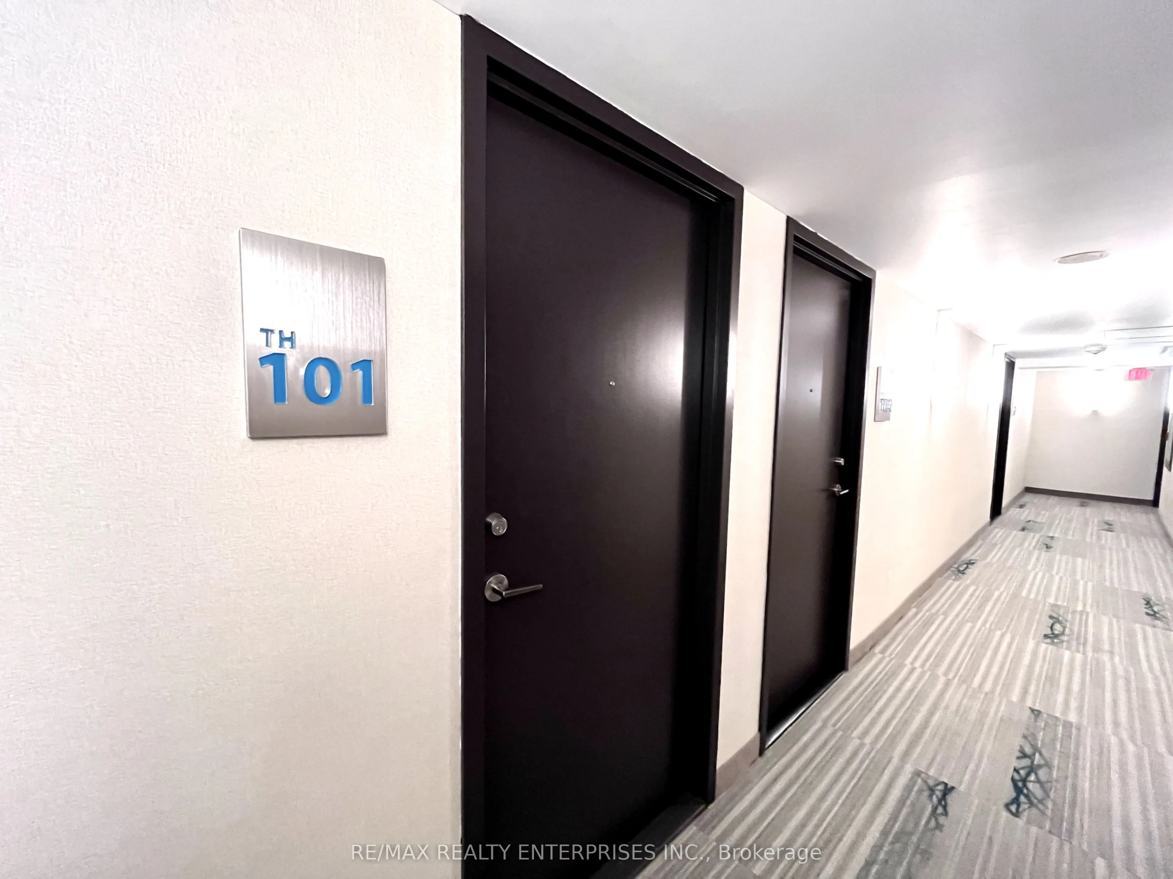 11 Superior Avenue, #TH1