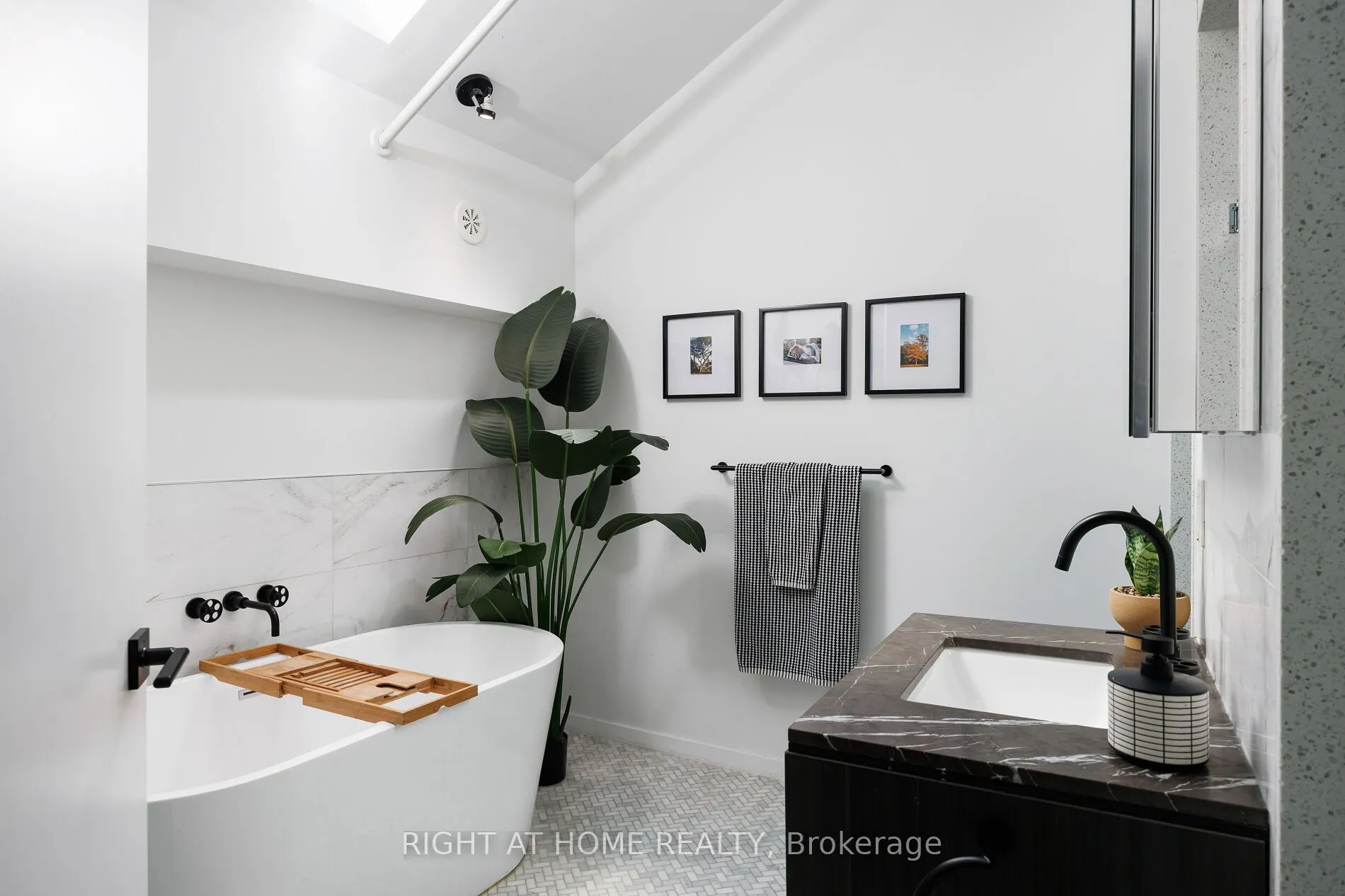 50 Bartlett Avenue, #4