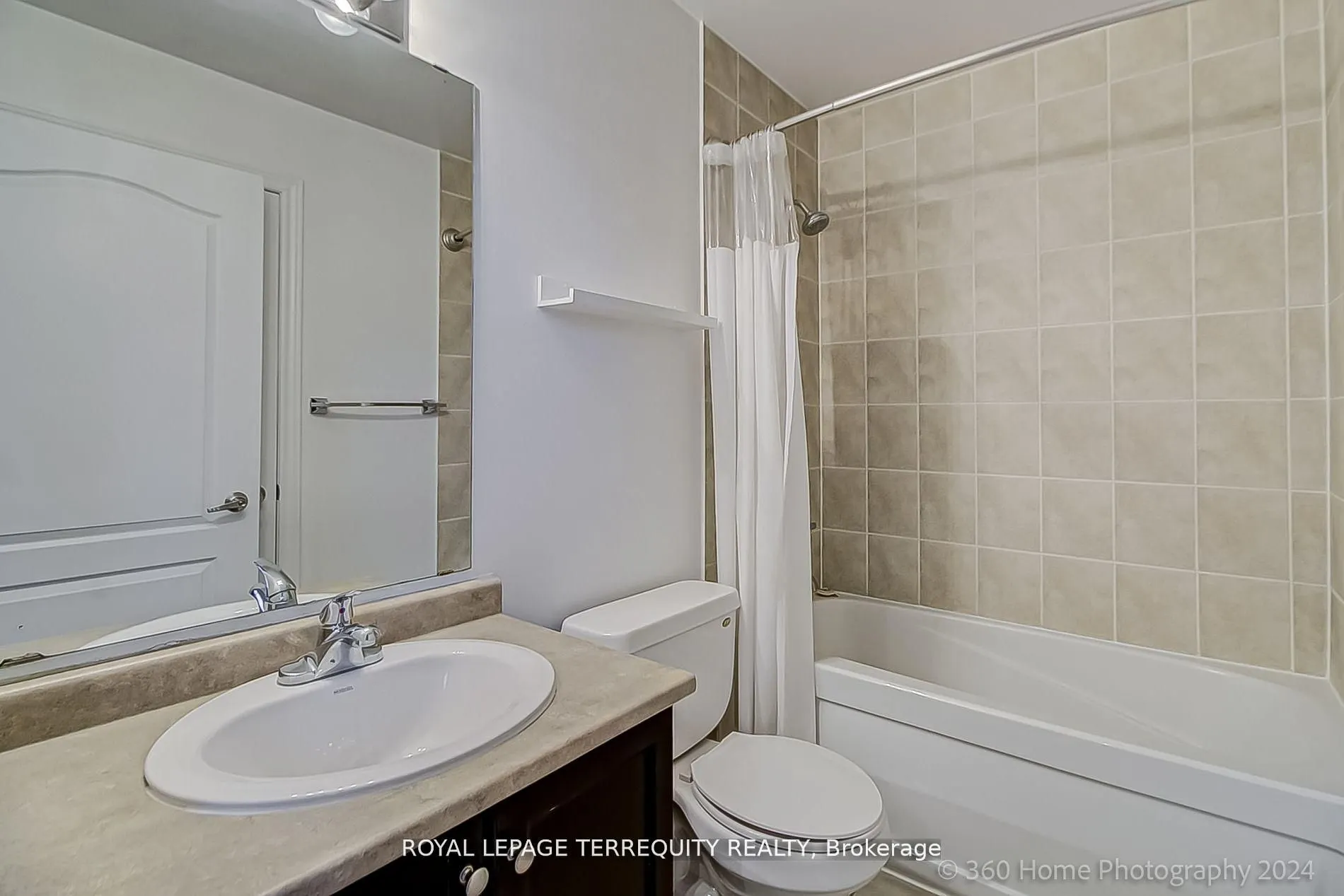 2772 Keele Street, #101
