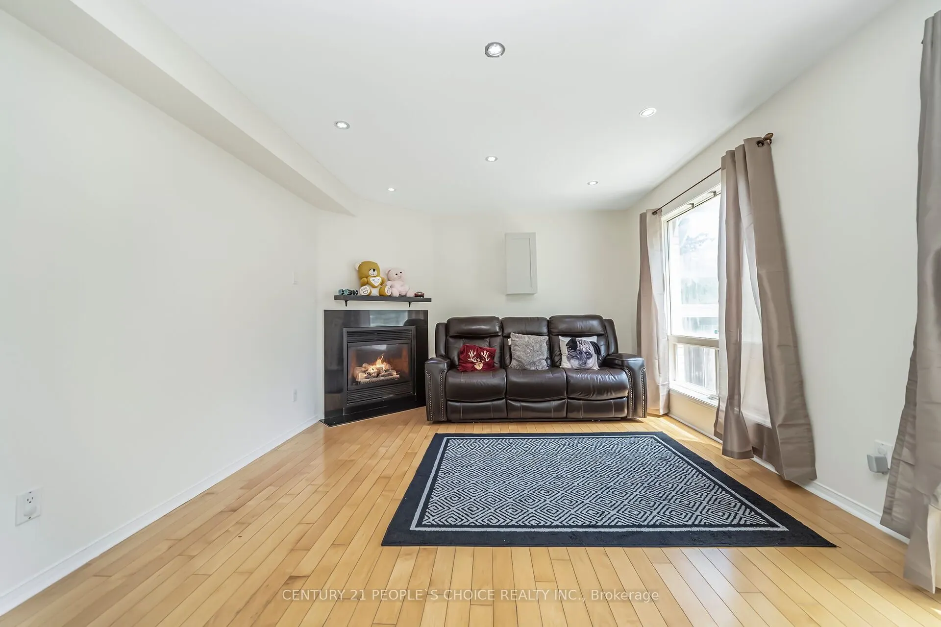 5255 Guildwood Way, #70