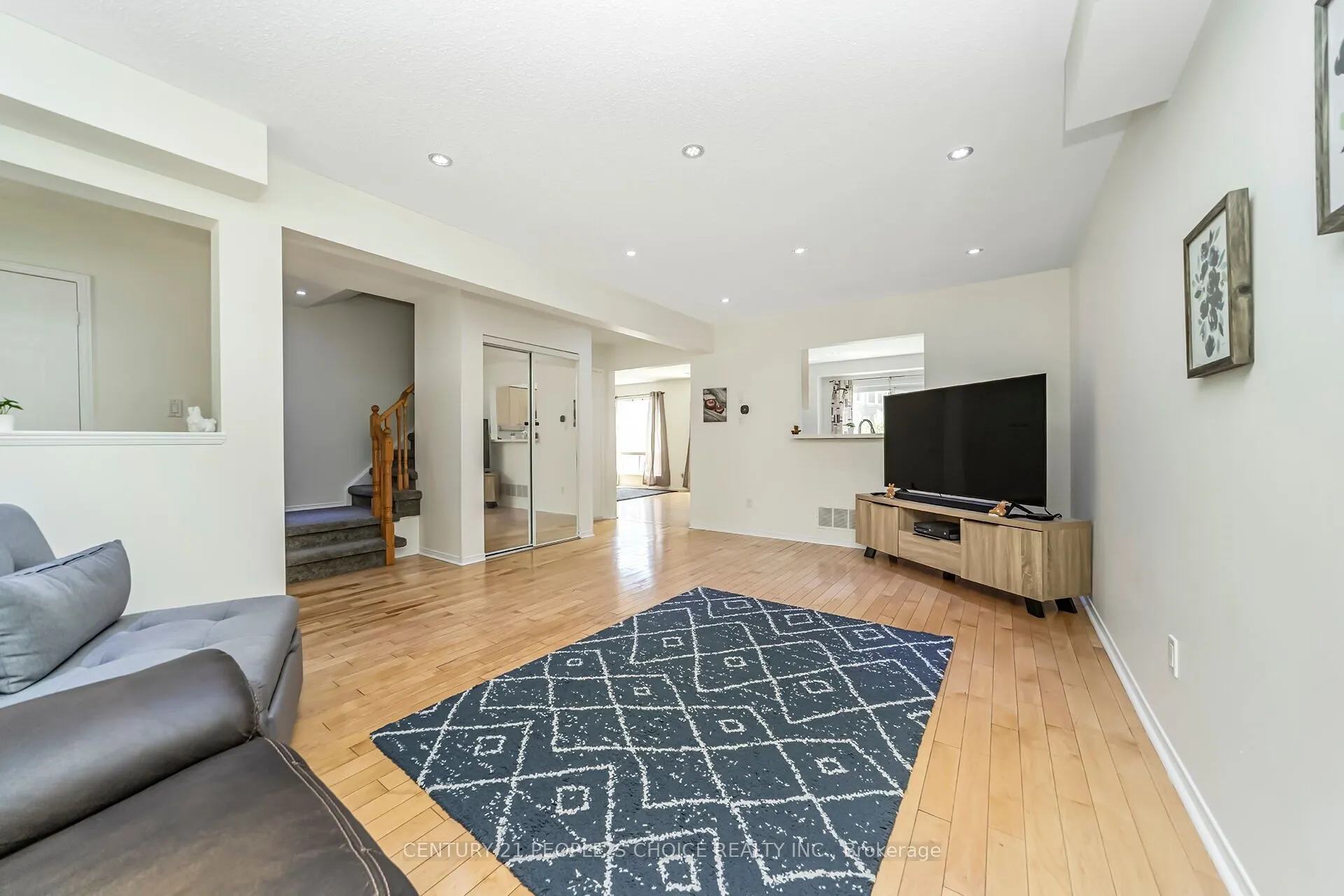5255 Guildwood Way, #70