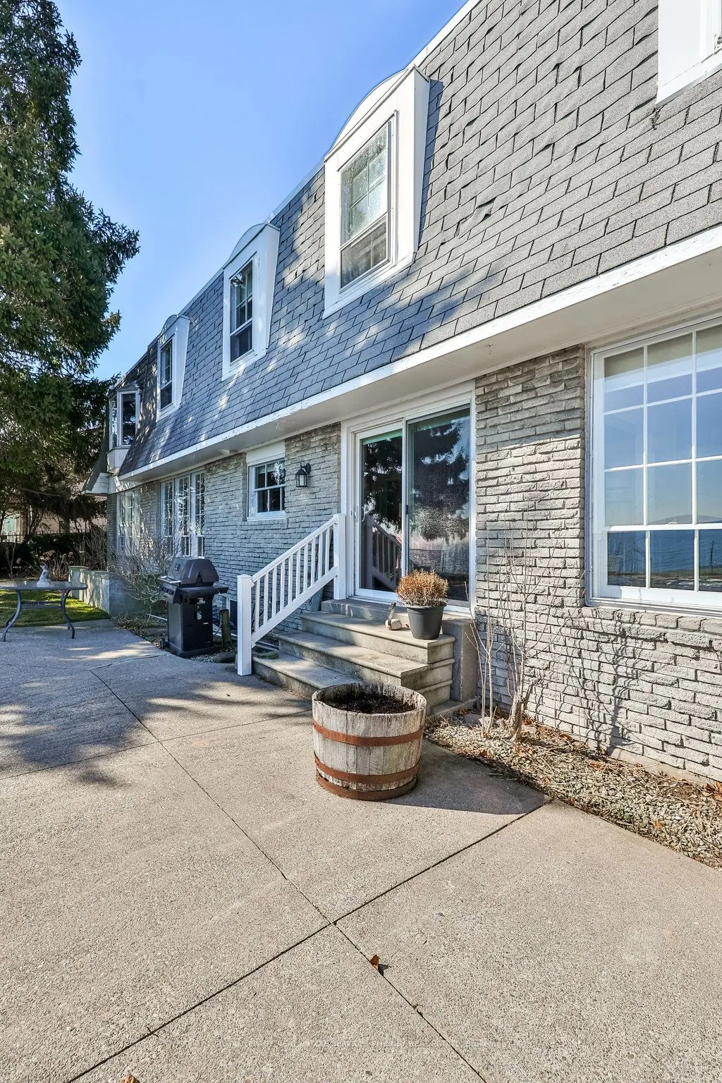 1460 Watersedge Road