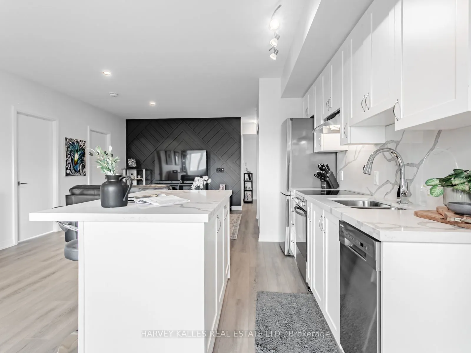 408 Browns Line, #210