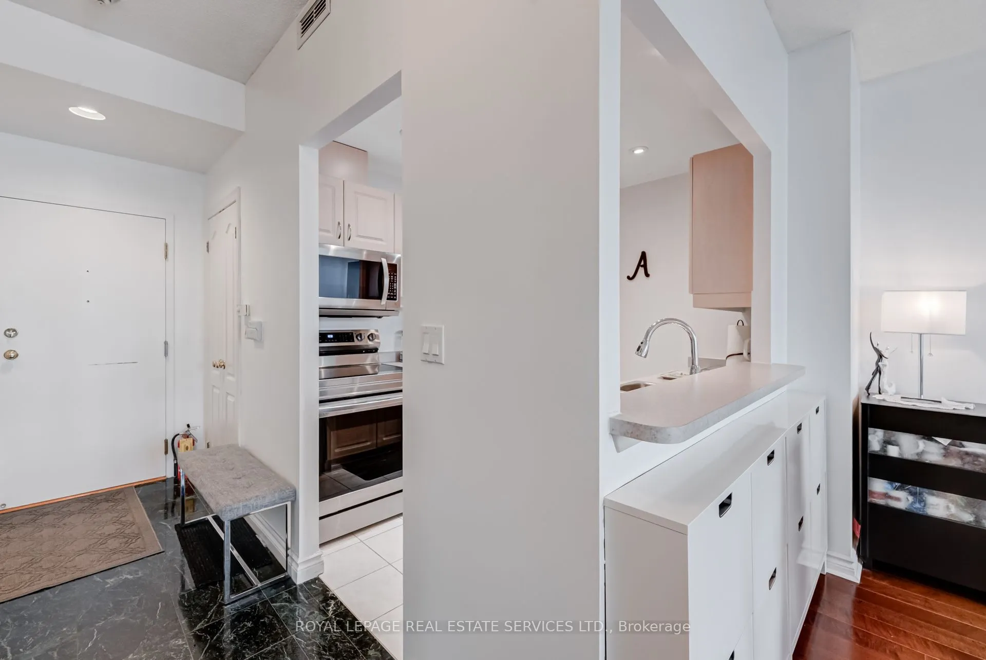 1 Ripley Avenue, #516