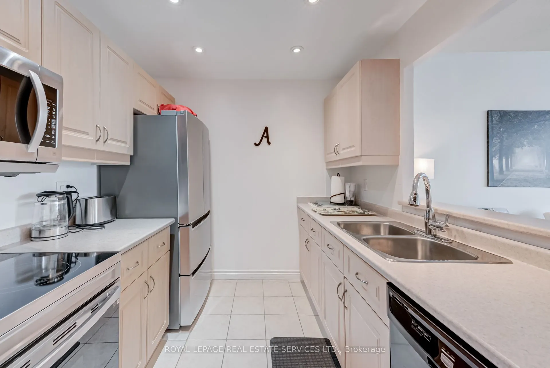 1 Ripley Avenue, #516
