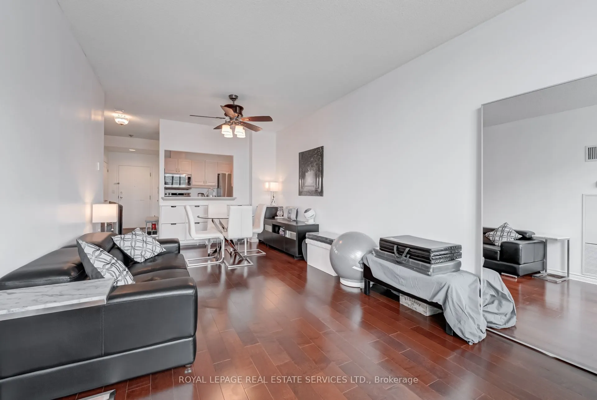 1 Ripley Avenue, #516