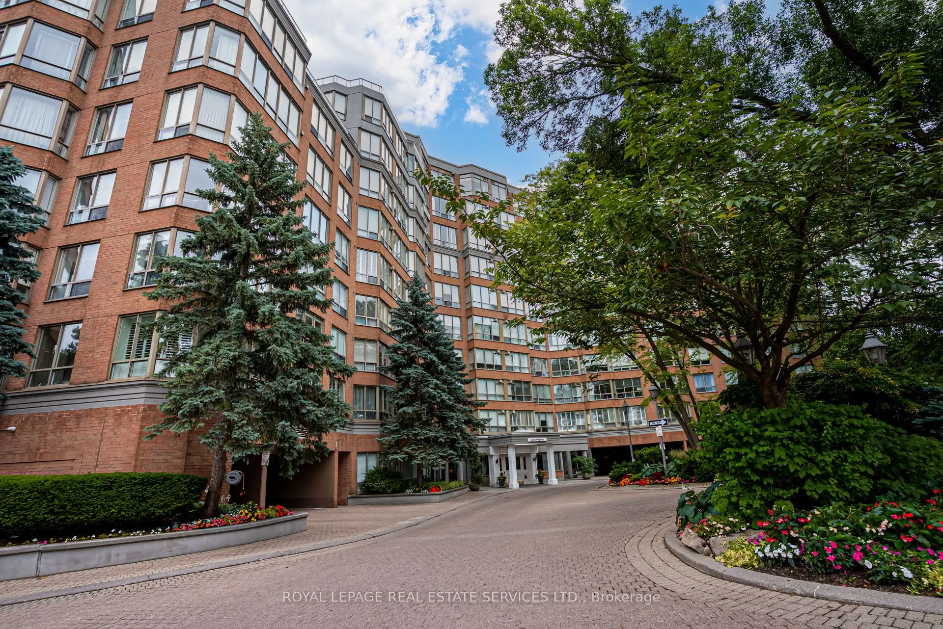 1 Ripley Avenue, #516