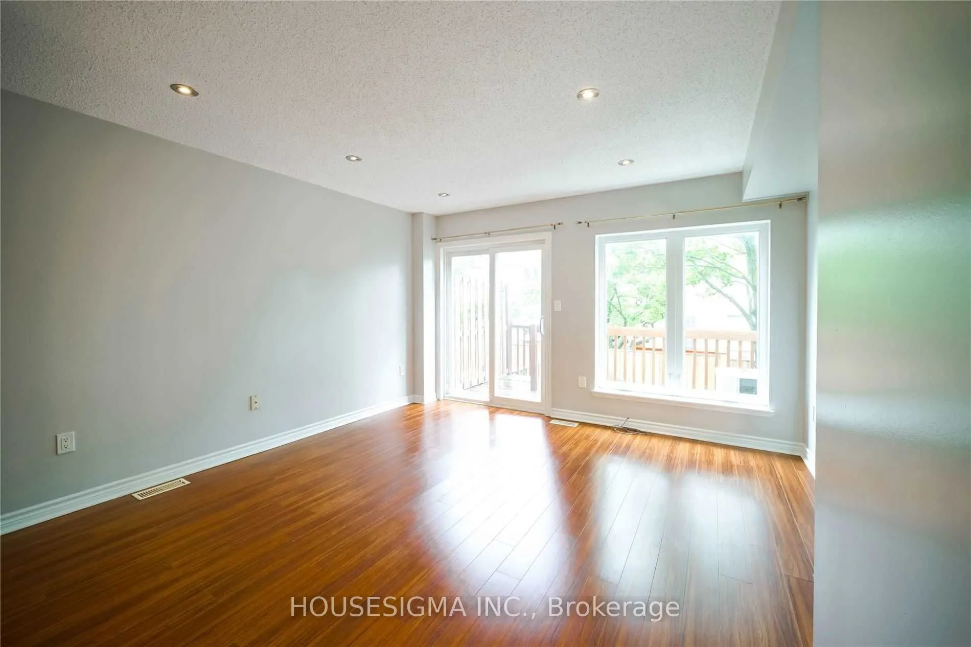 80 Strathaven Drive, #21