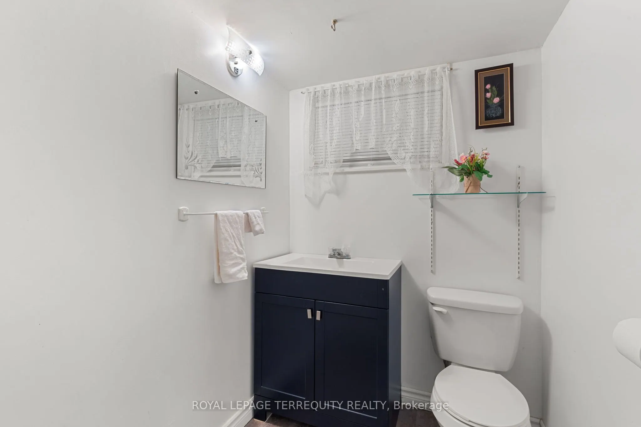 353 KINGSLEIGH Court