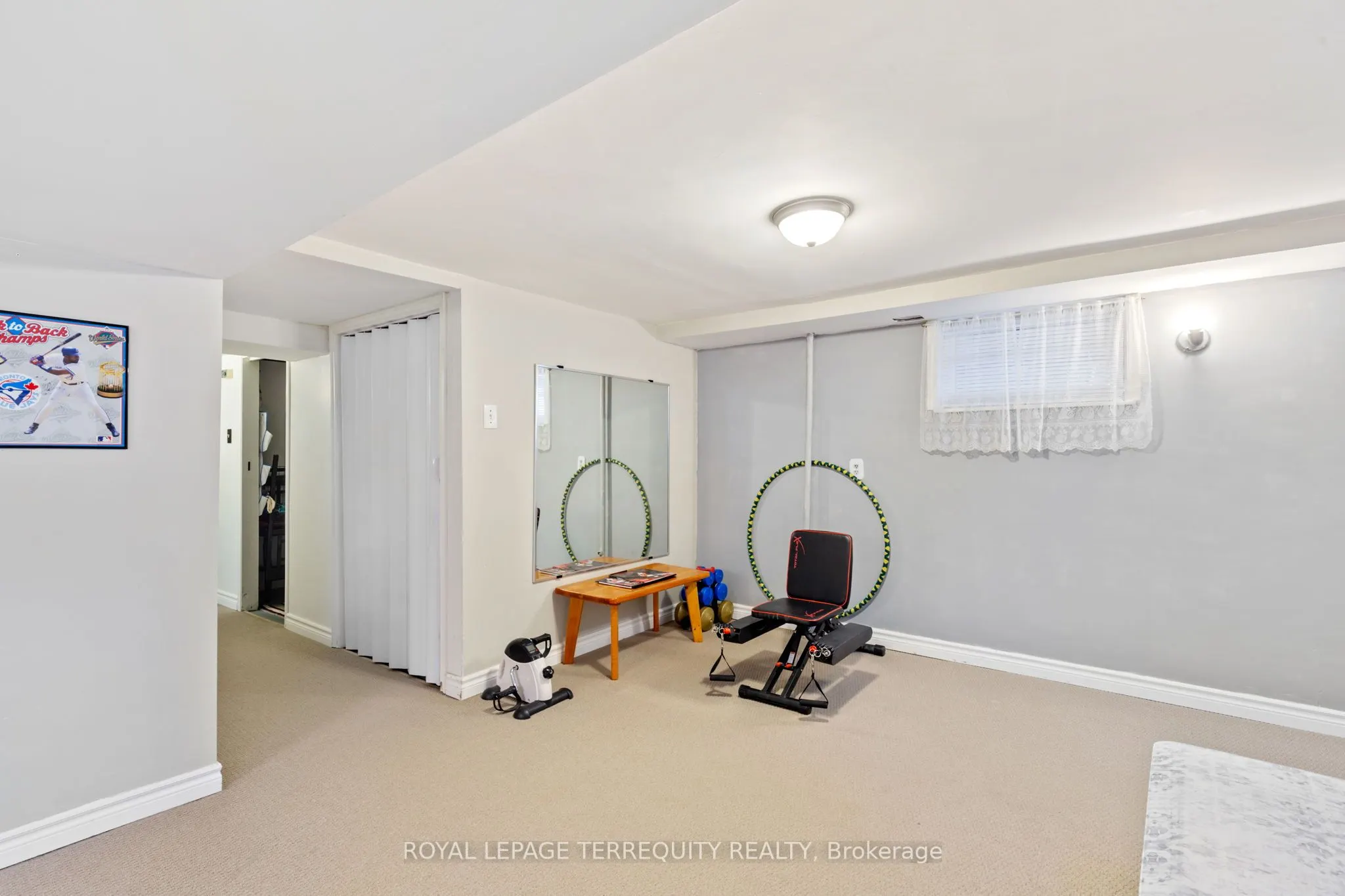 353 KINGSLEIGH Court