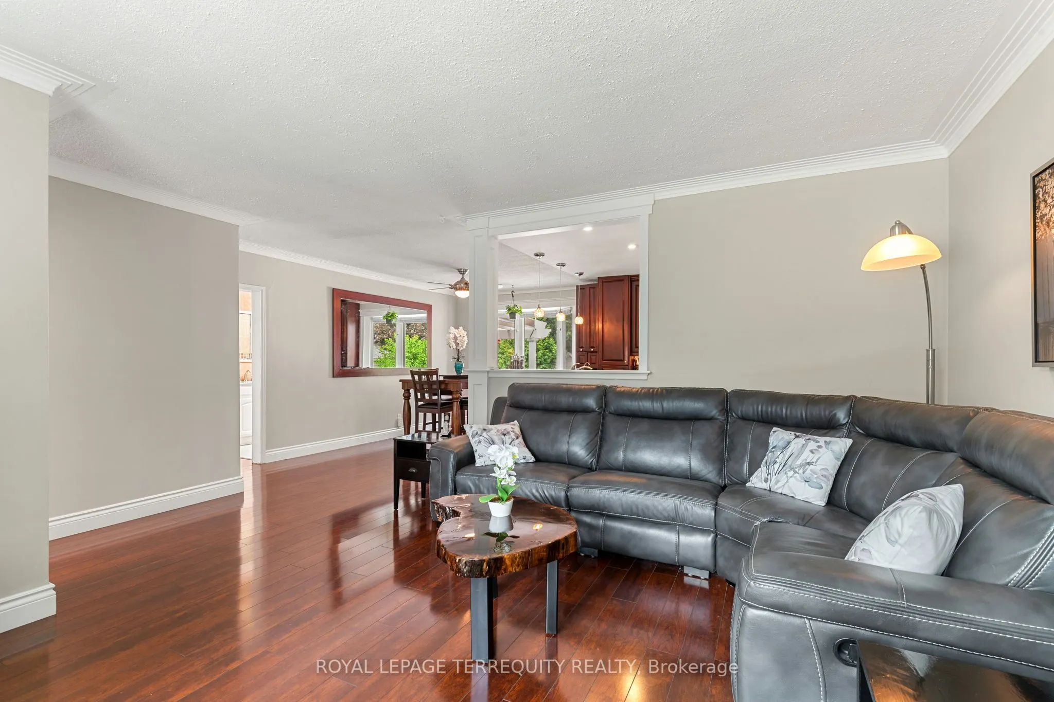 353 KINGSLEIGH Court