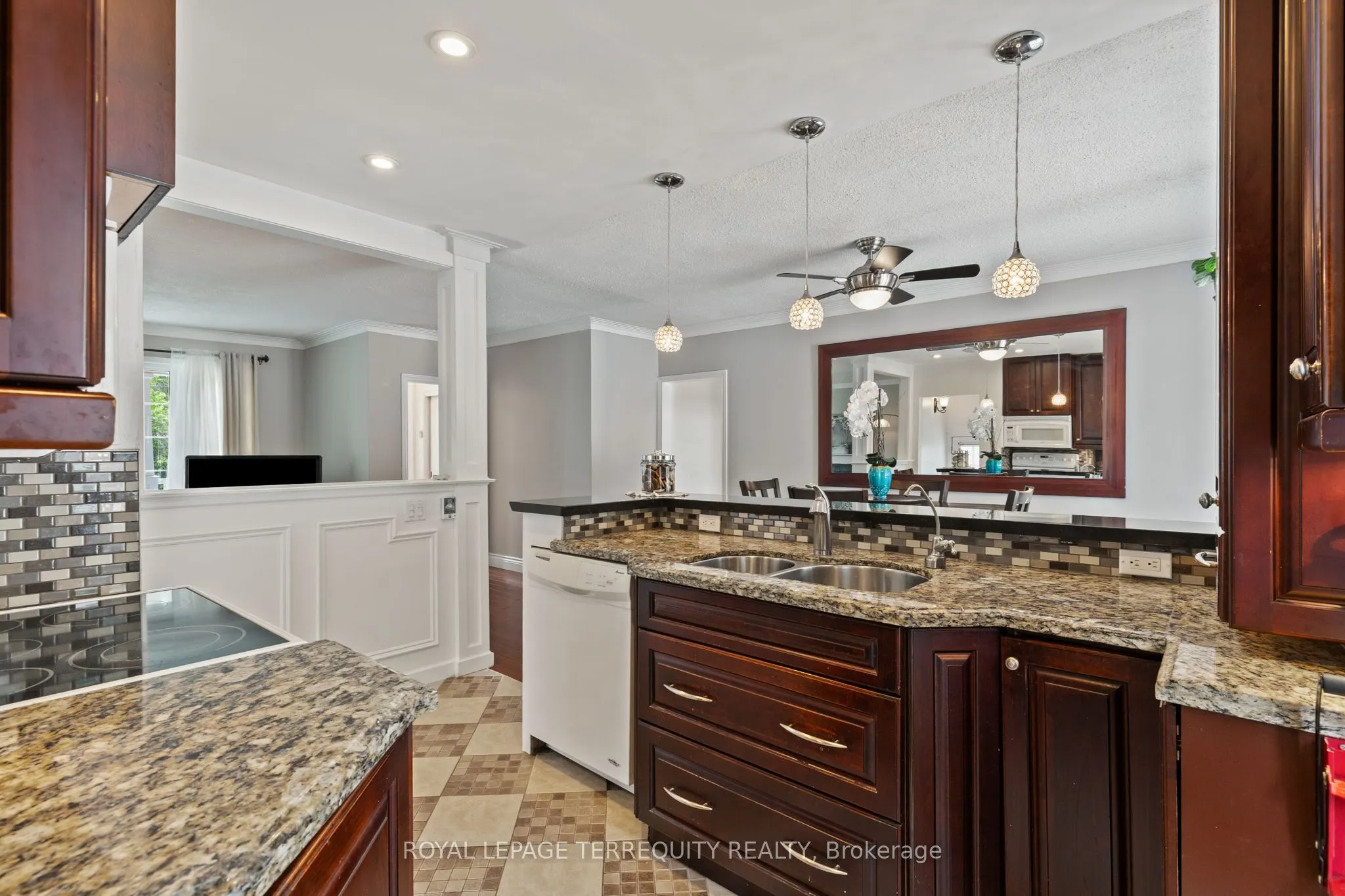 353 KINGSLEIGH Court
