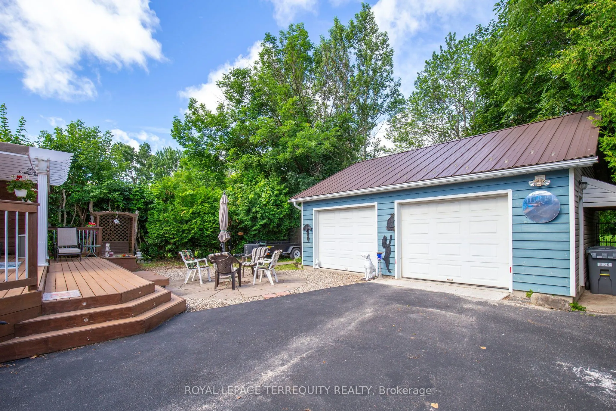 353 KINGSLEIGH Court