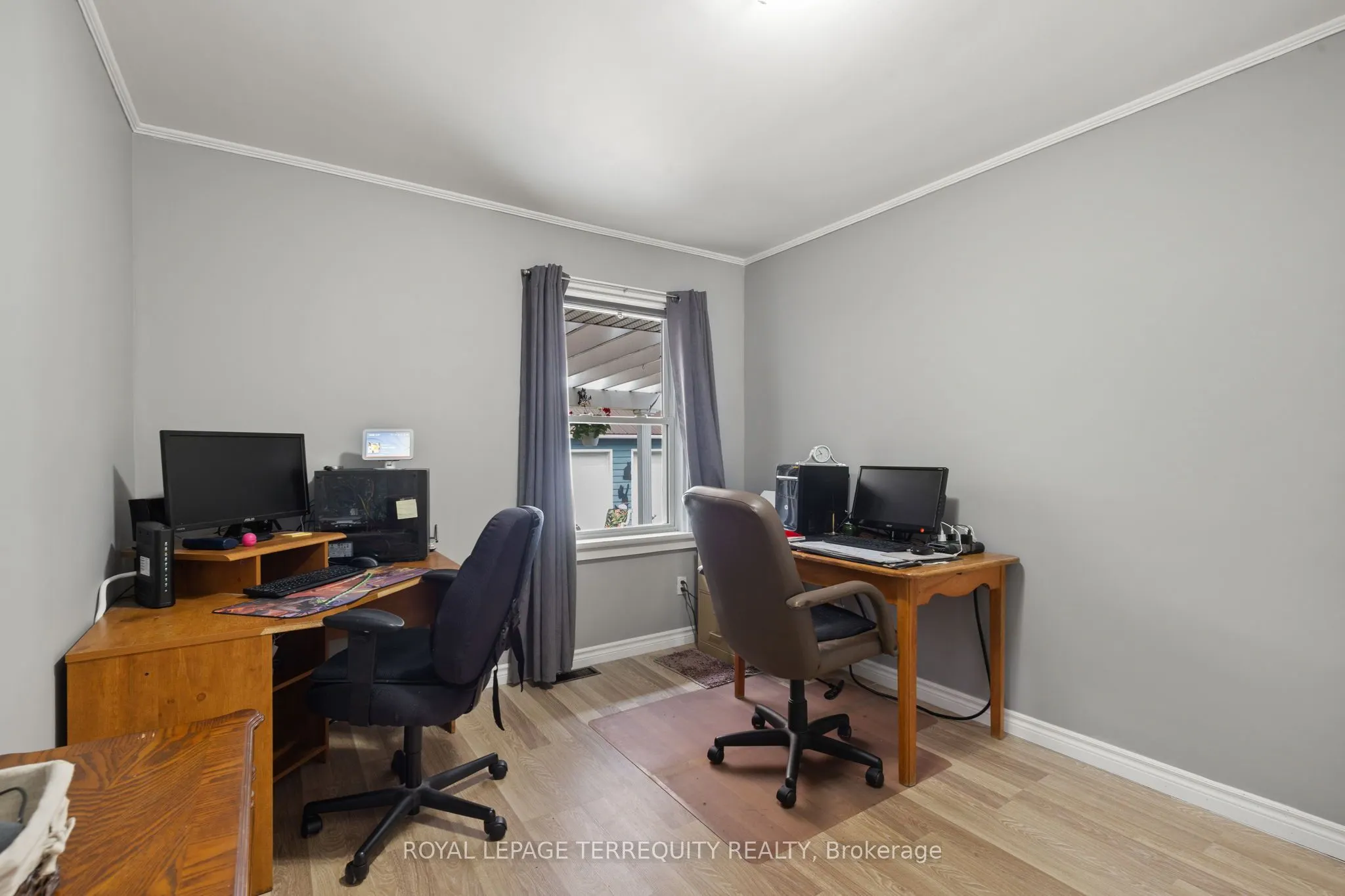 353 KINGSLEIGH Court