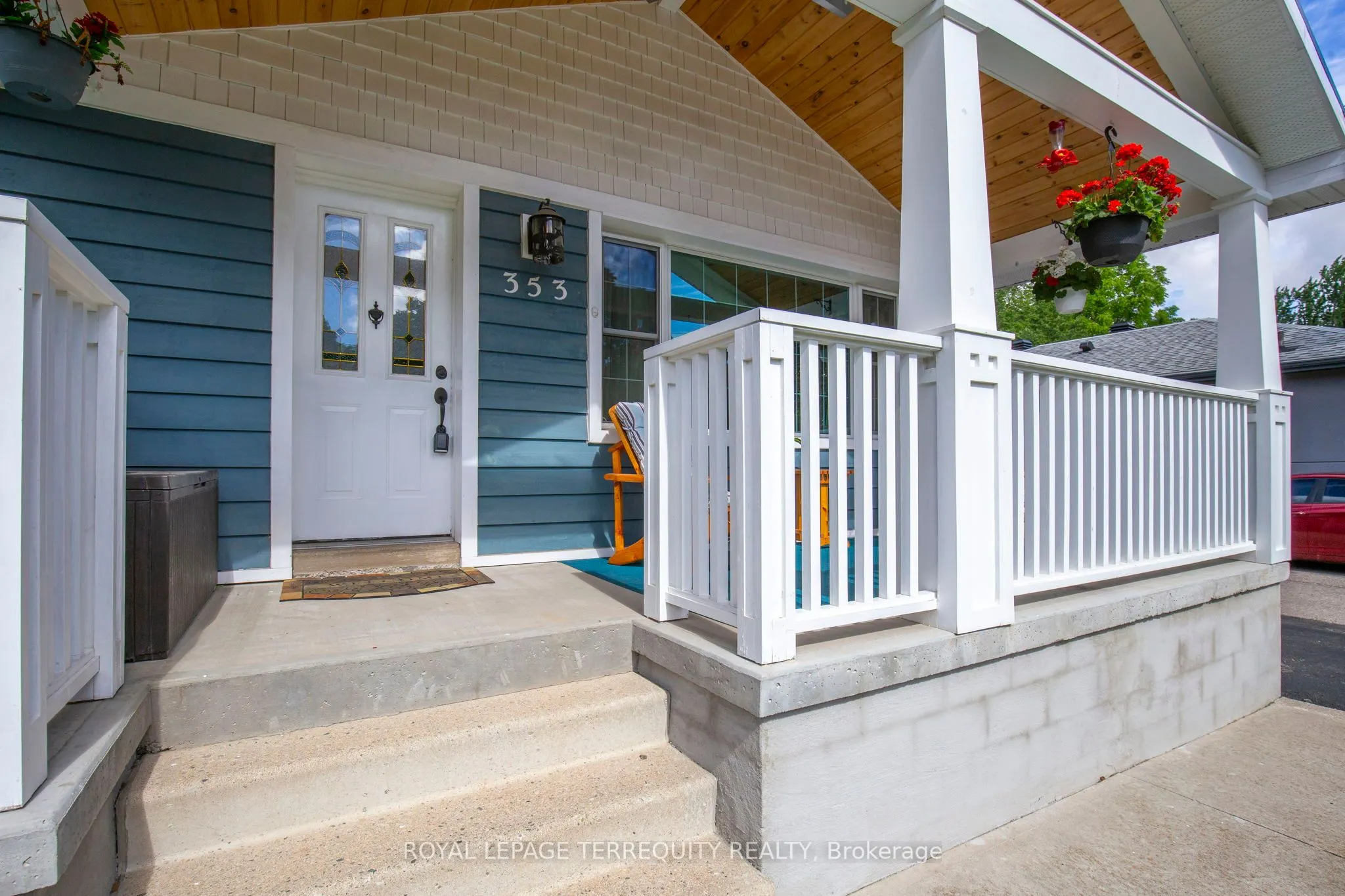 353 KINGSLEIGH Court