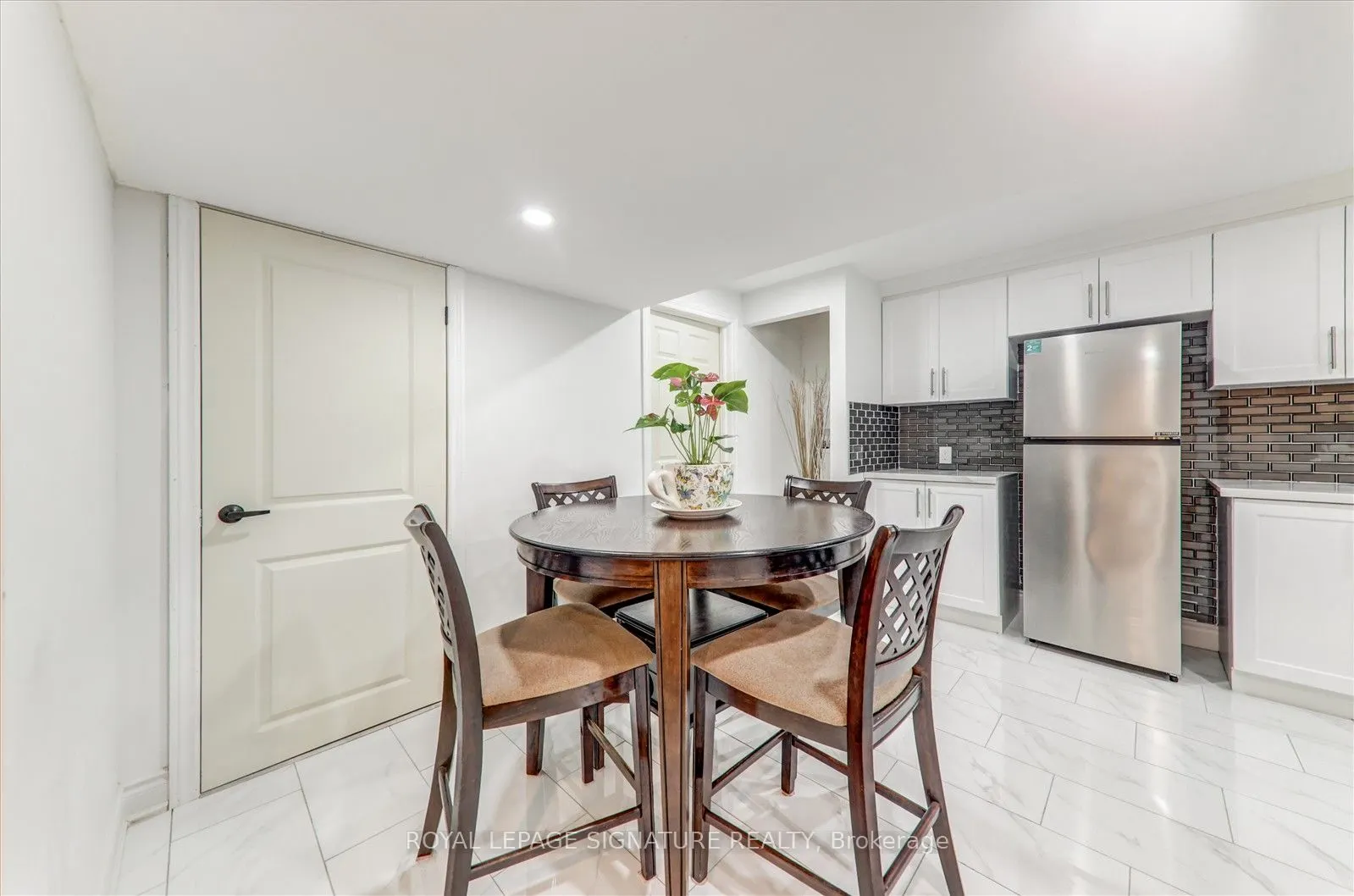 72 Fairhill Avenue