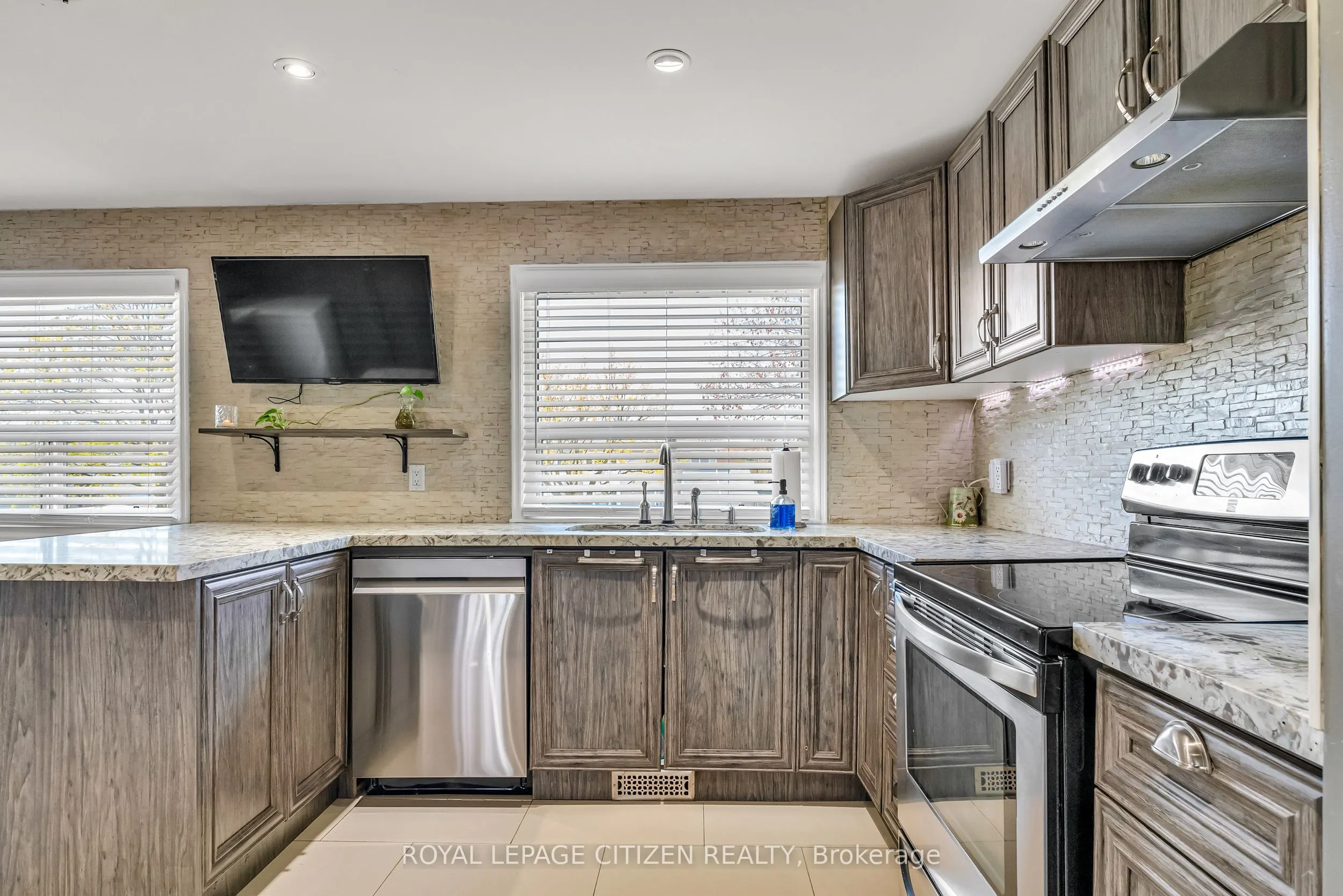 7567 Wildfern Drive