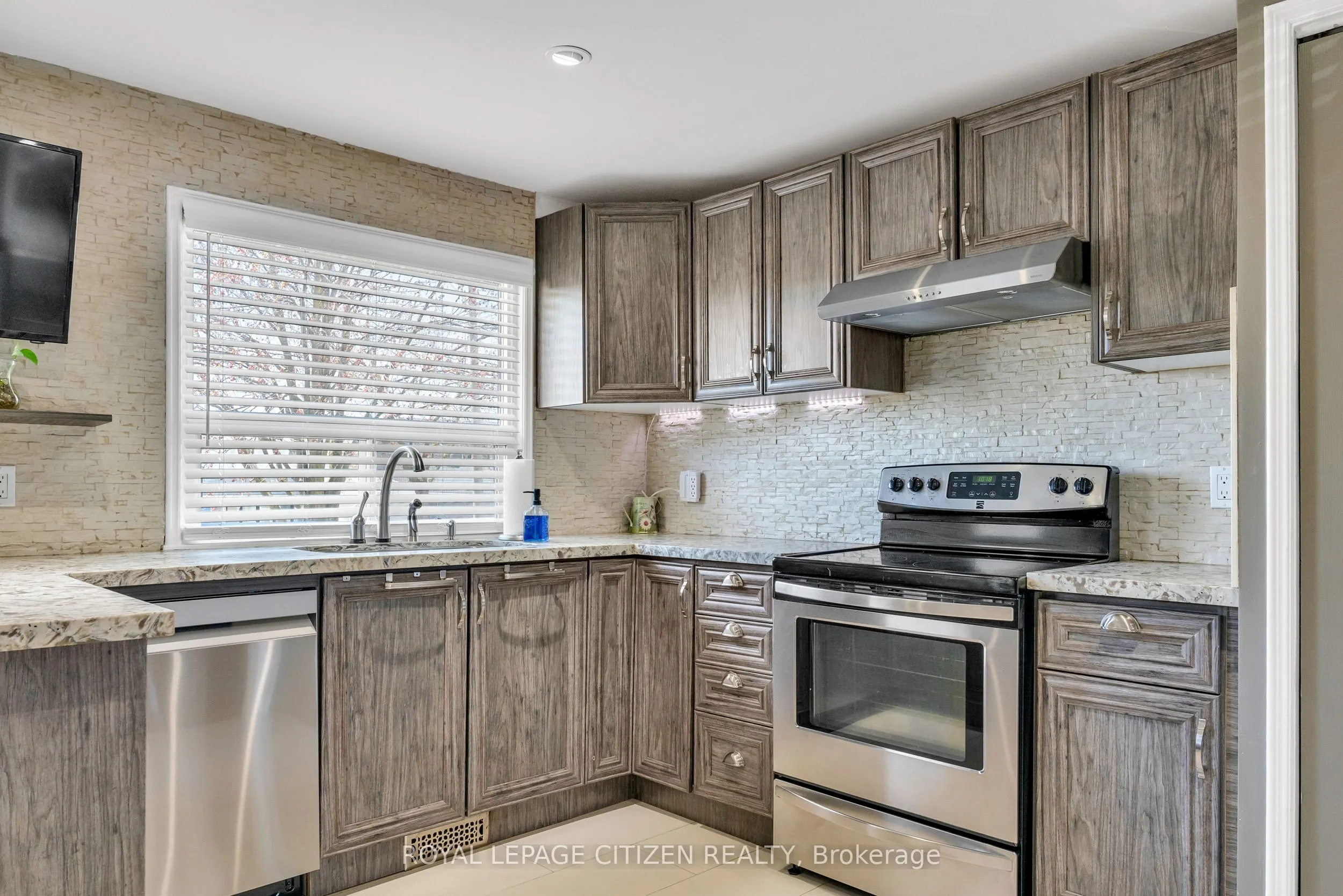 7567 Wildfern Drive