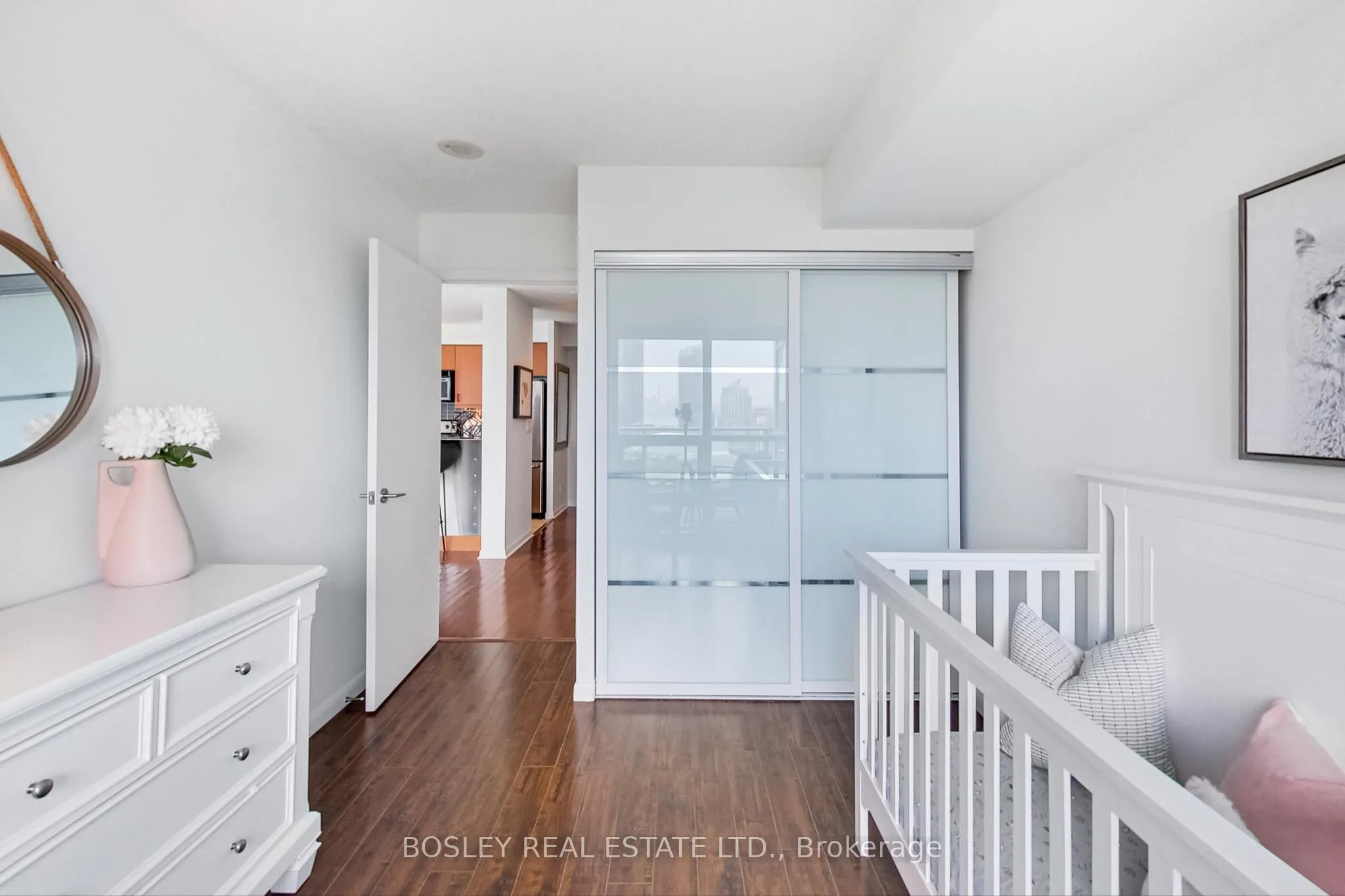 185 Legion Road N, #1607