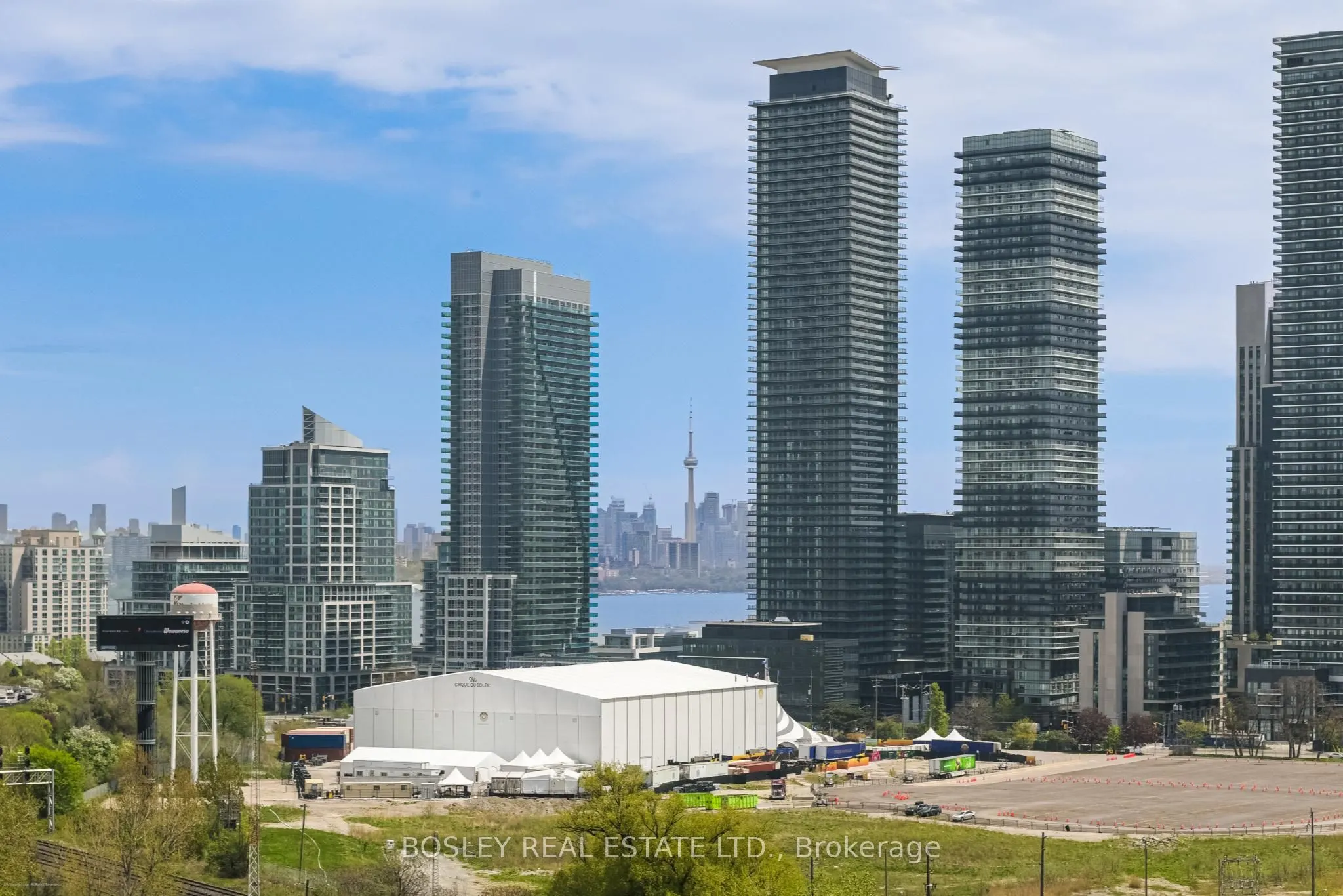 185 Legion Road N, #1607
