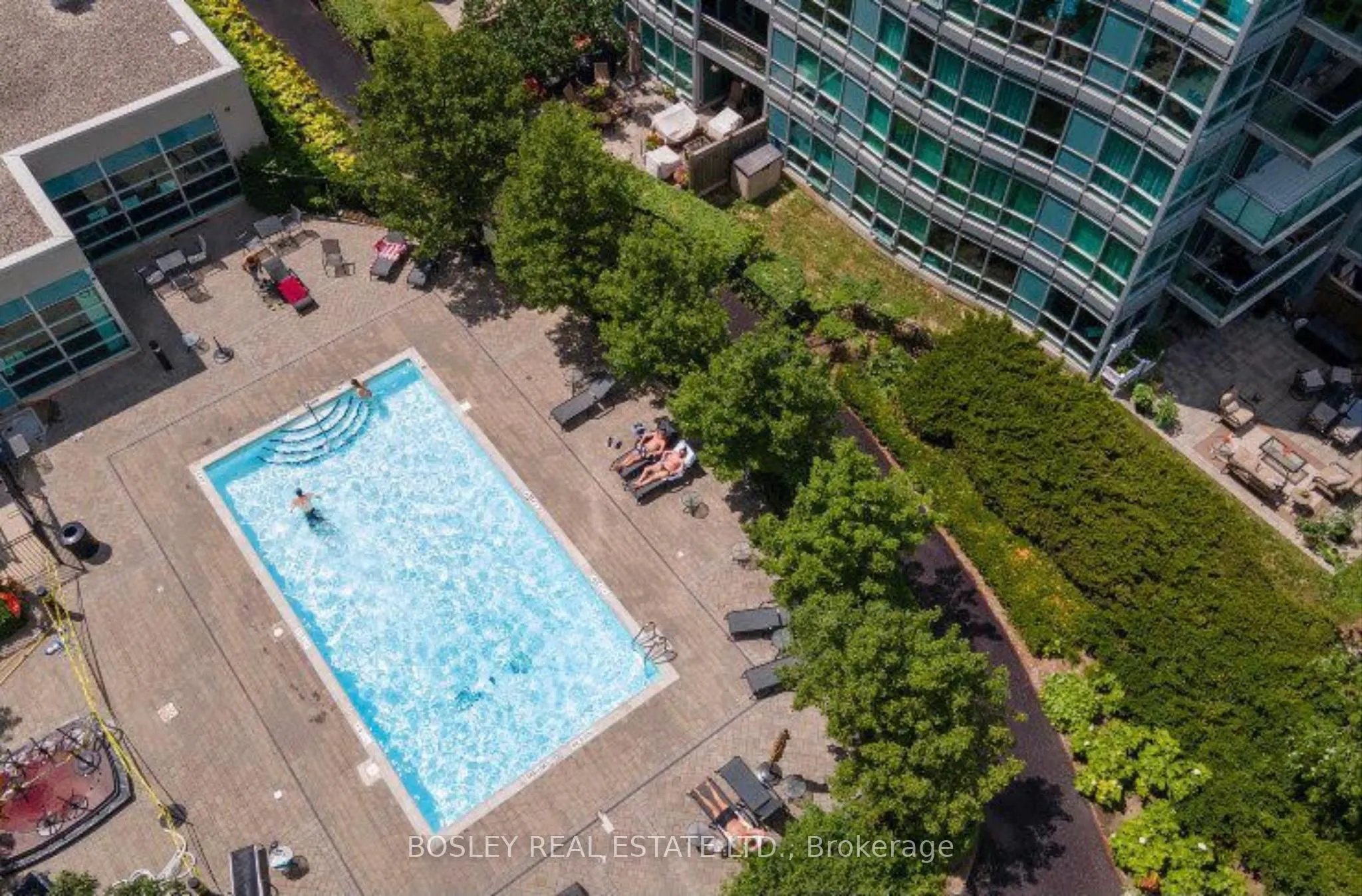 185 Legion Road N, #1607