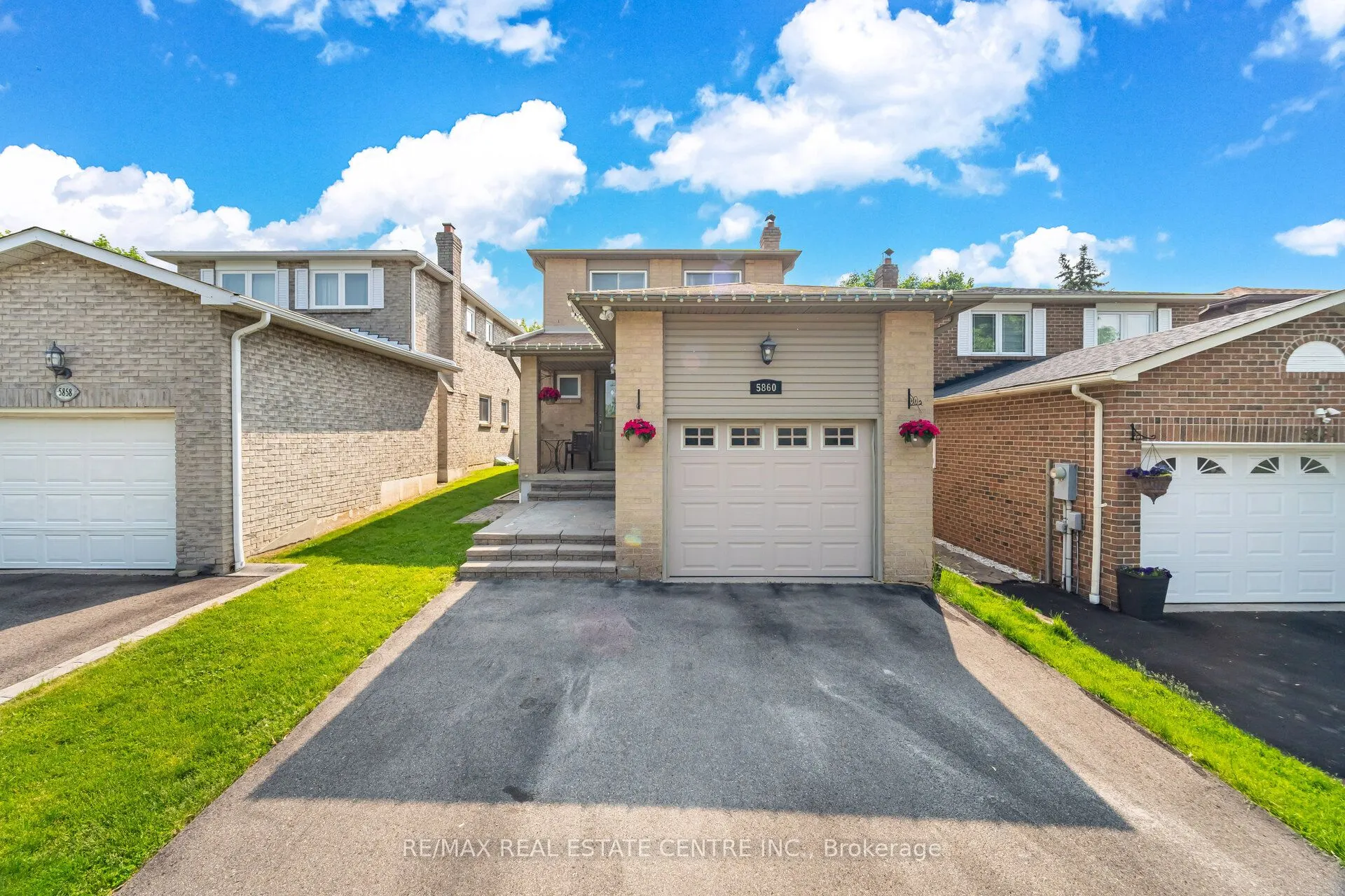 5860 Shay Downs