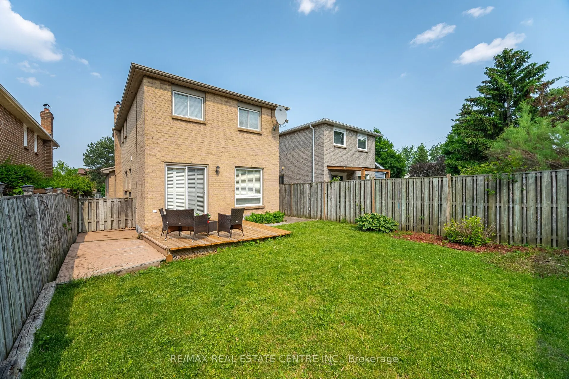 5860 Shay Downs