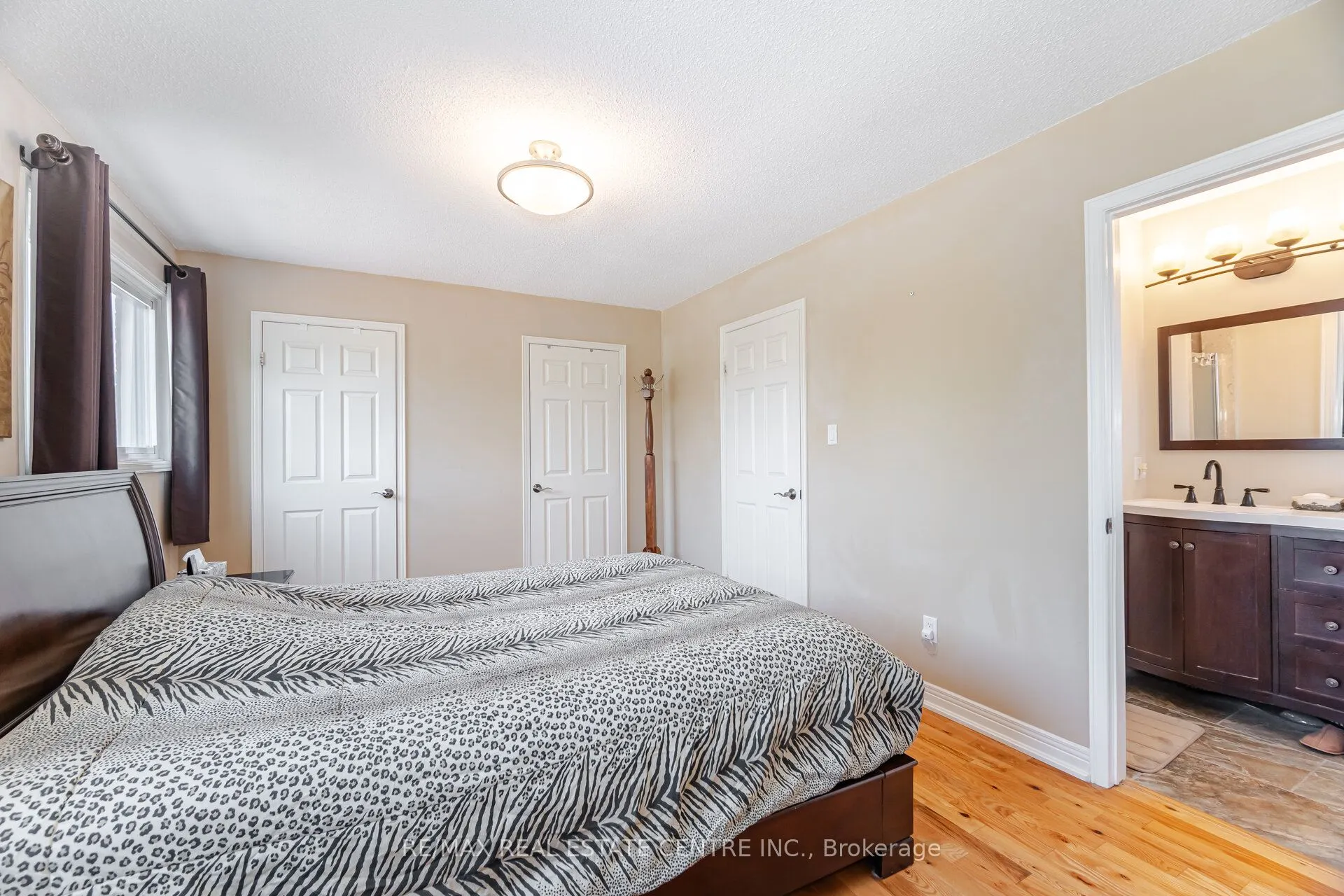 5860 Shay Downs