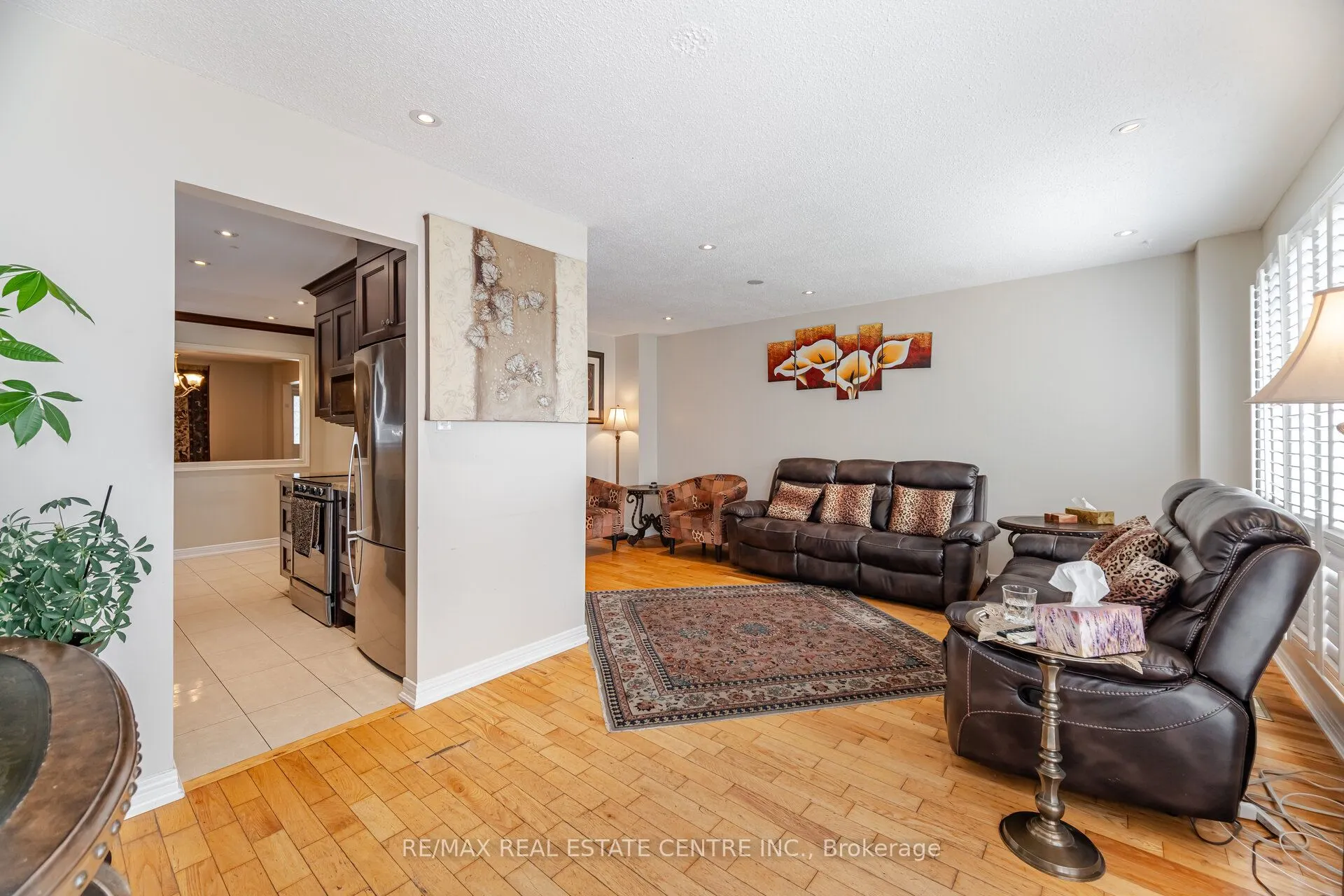 5860 Shay Downs