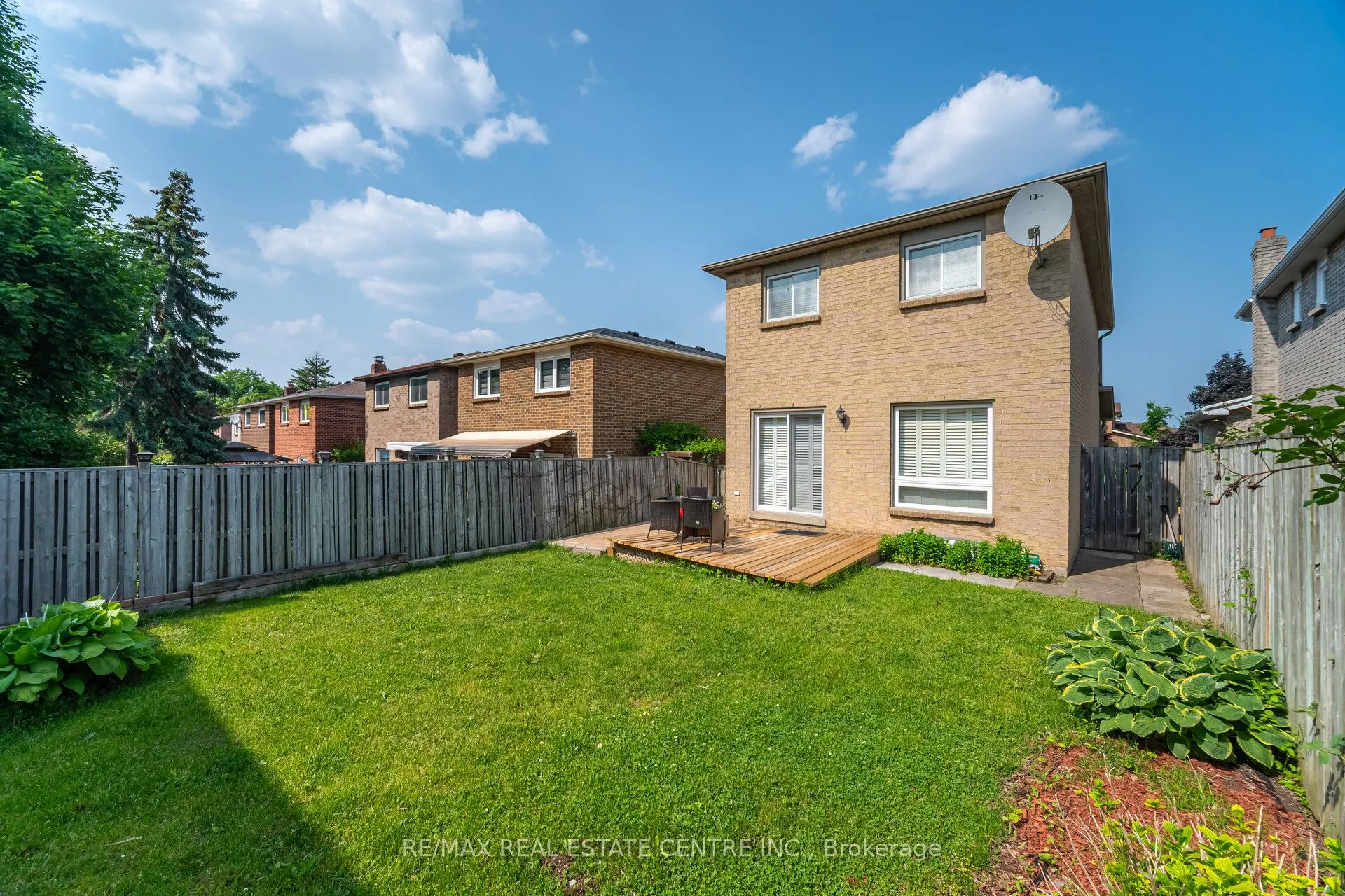 5860 Shay Downs