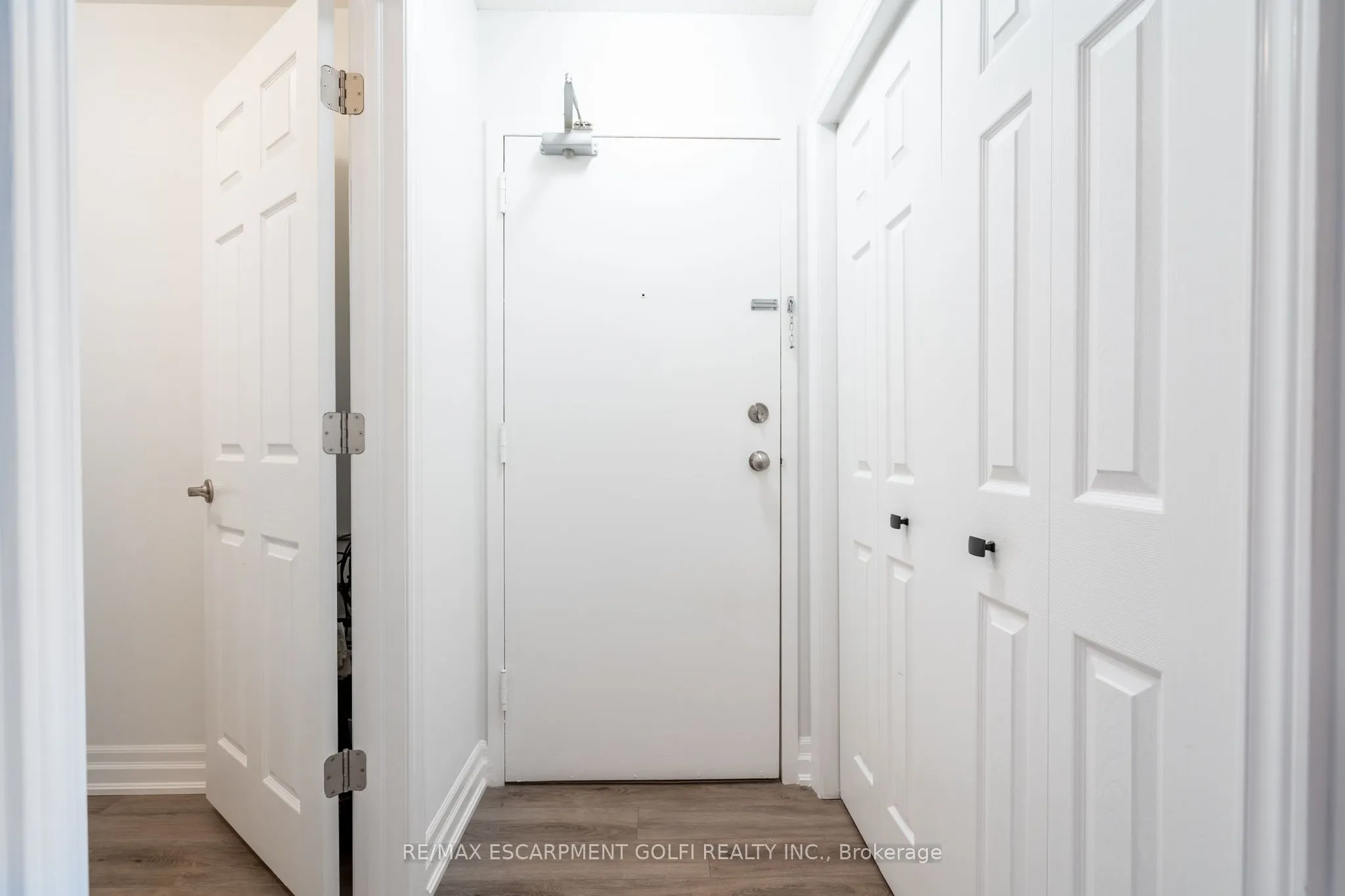 1450 Glen Abbey Gate, #311