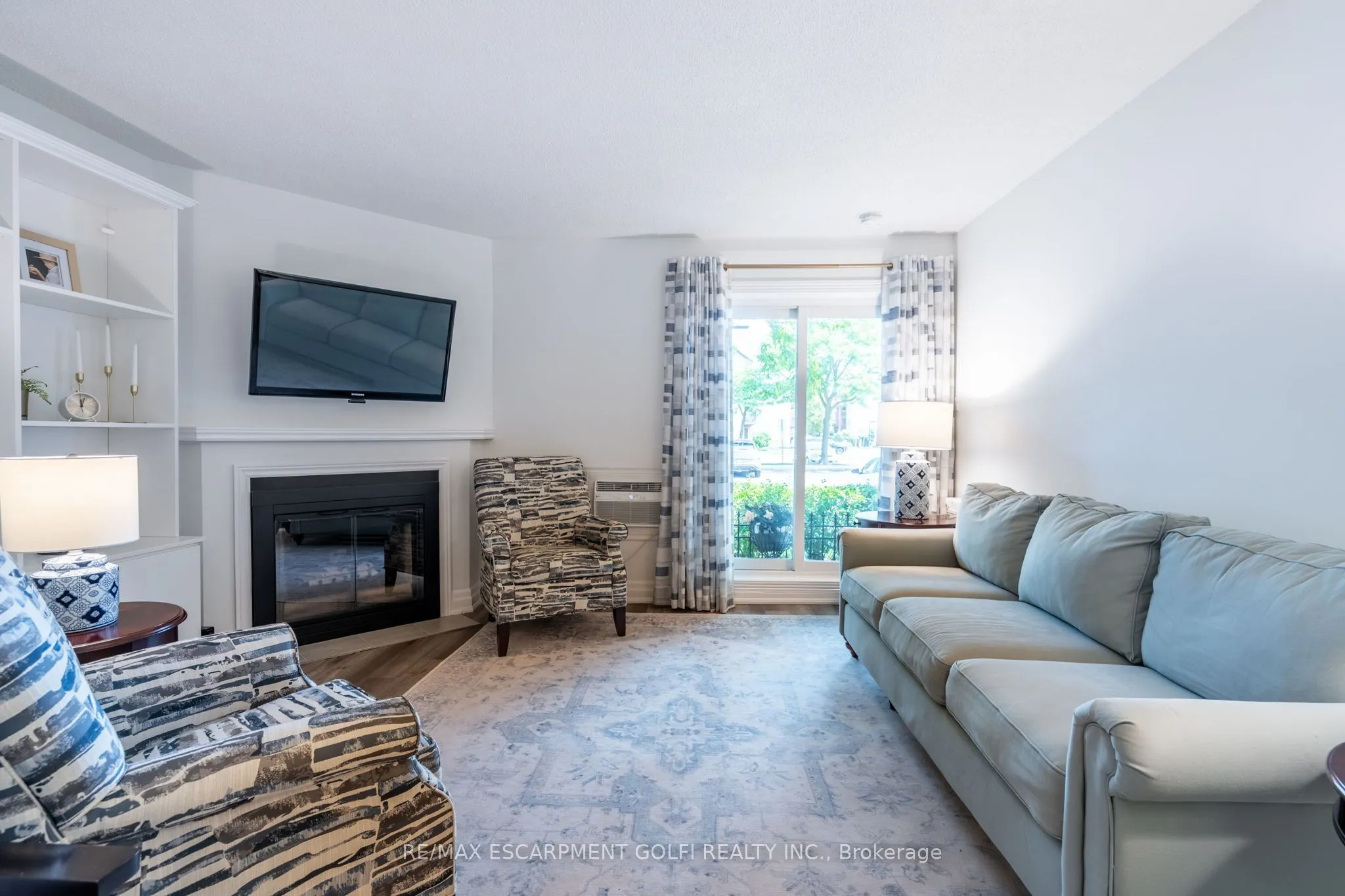 1450 Glen Abbey Gate, #311
