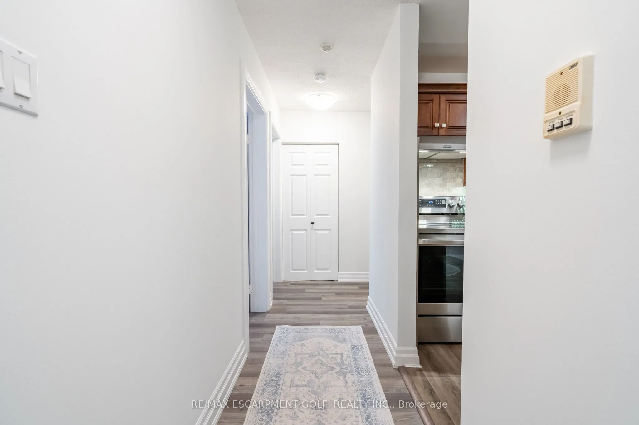 1450 Glen Abbey Gate, #311