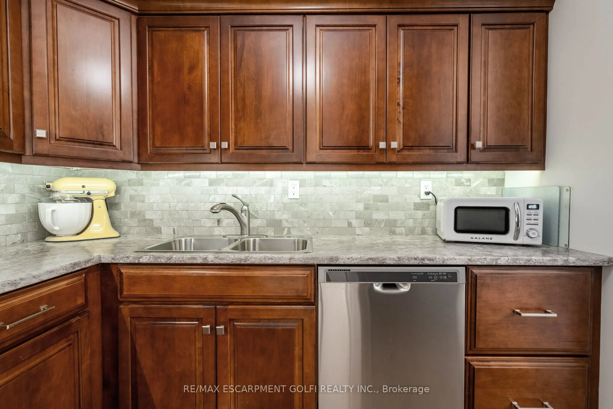 1450 Glen Abbey Gate, #311