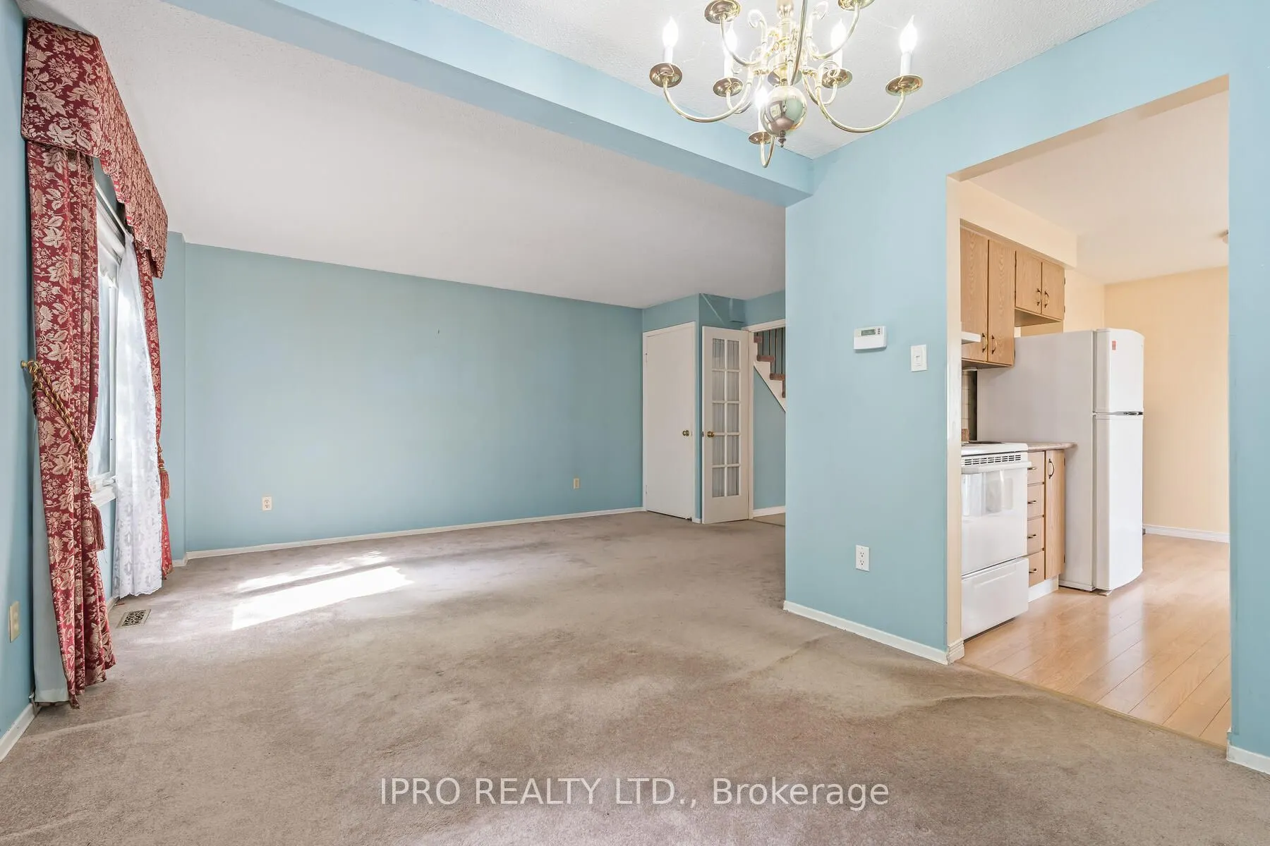 5 Greenleaf Crescent