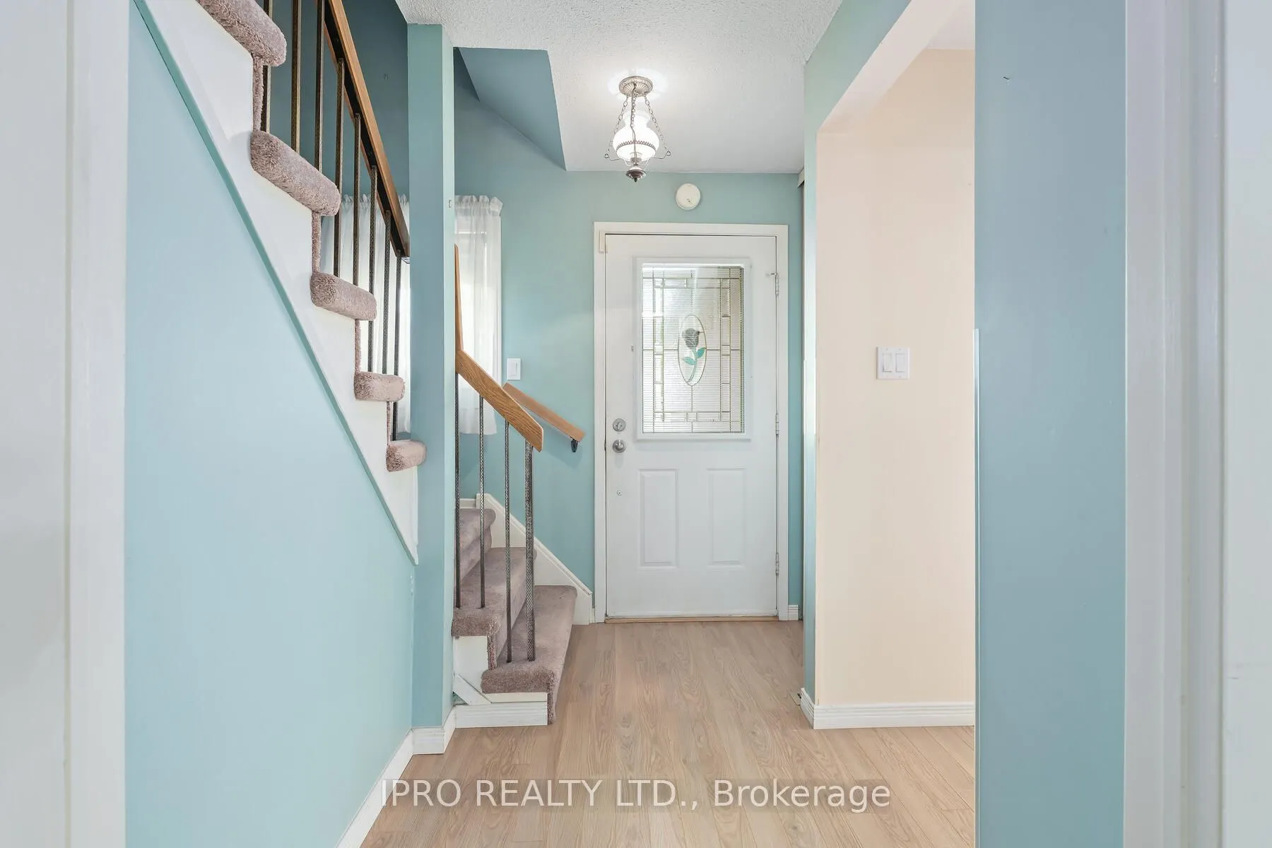 5 Greenleaf Crescent