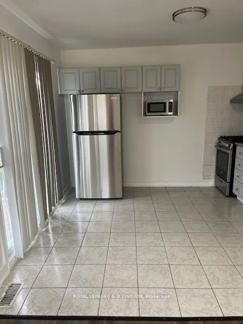169 Chambers Avenue, #Upper