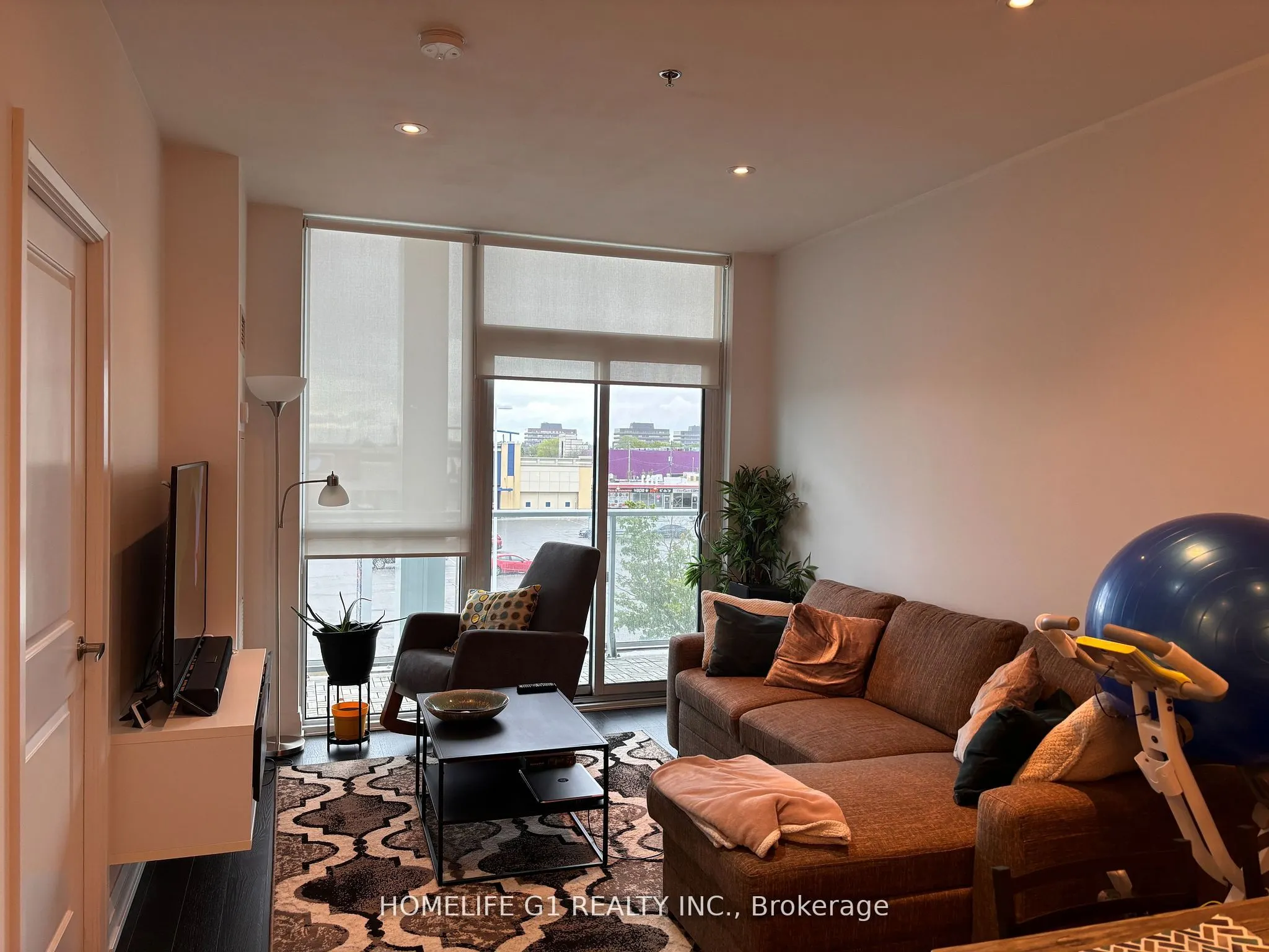 65 Speers Road, #318