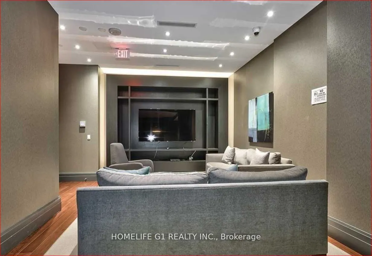 65 Speers Road, #318