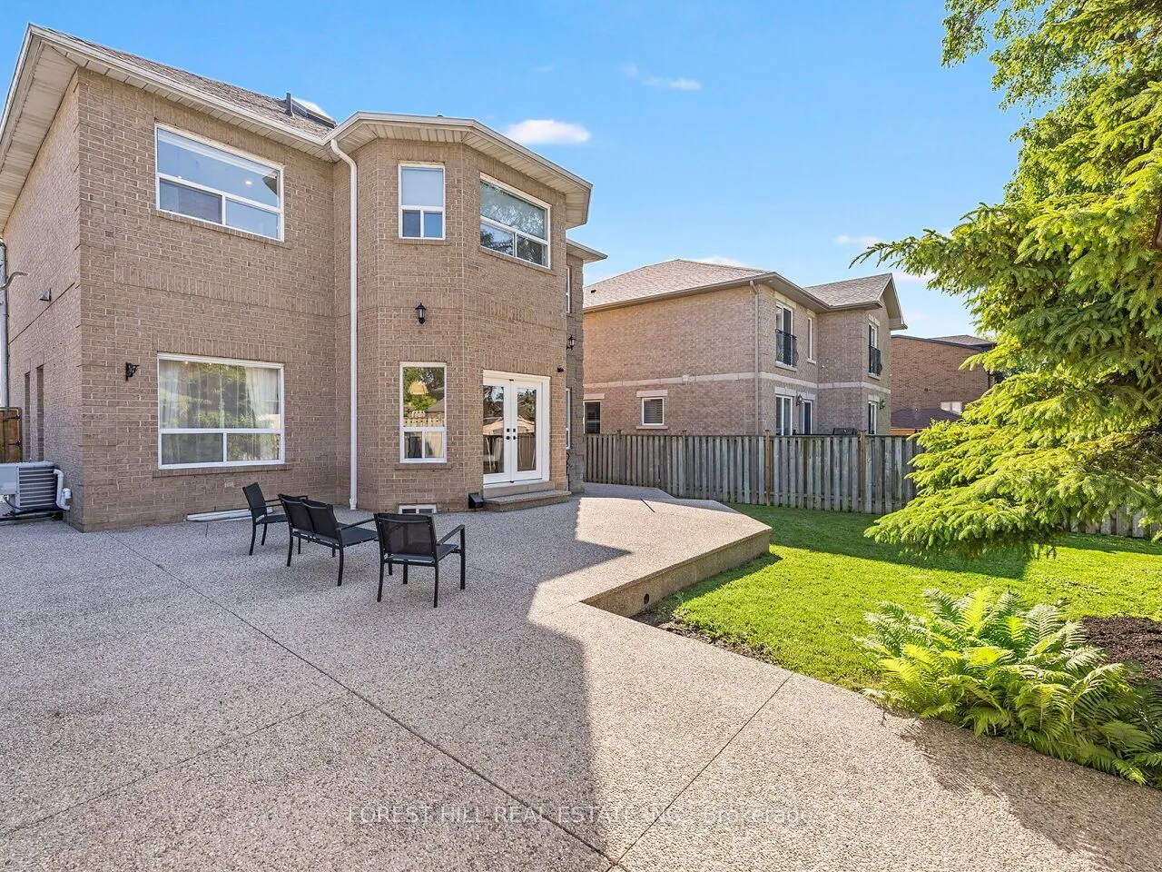 1092 Shaw Drive