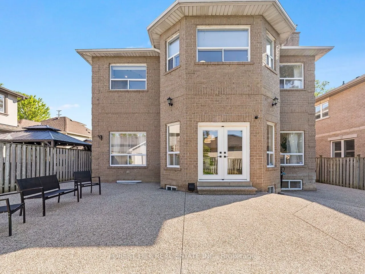 1092 Shaw Drive
