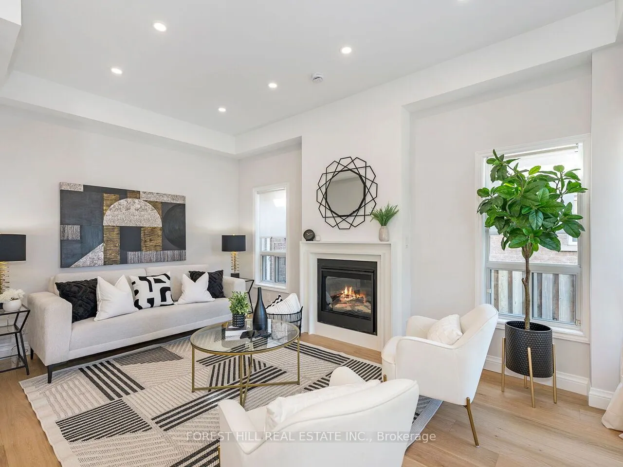 1092 Shaw Drive
