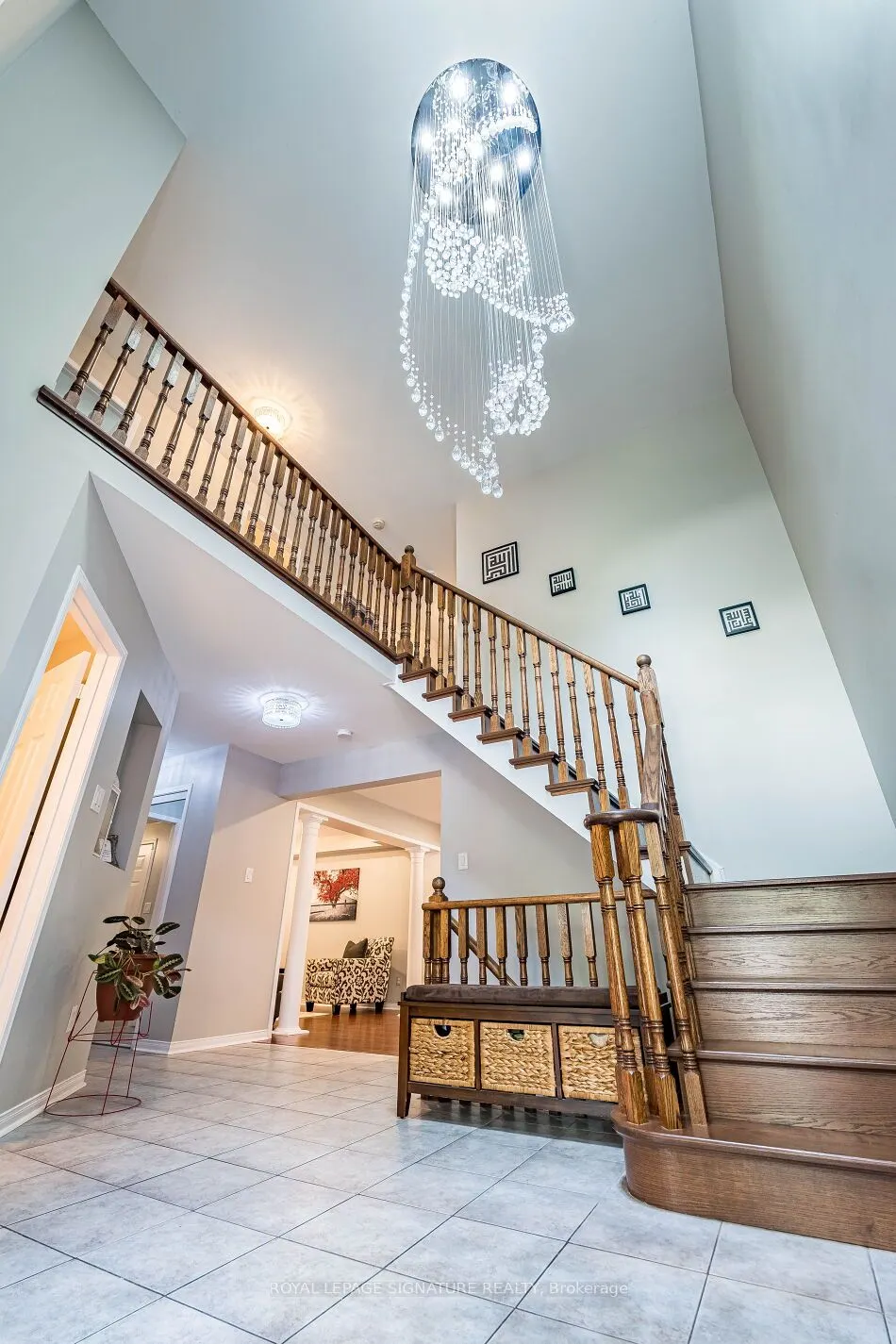 1013 Freeman Trail W