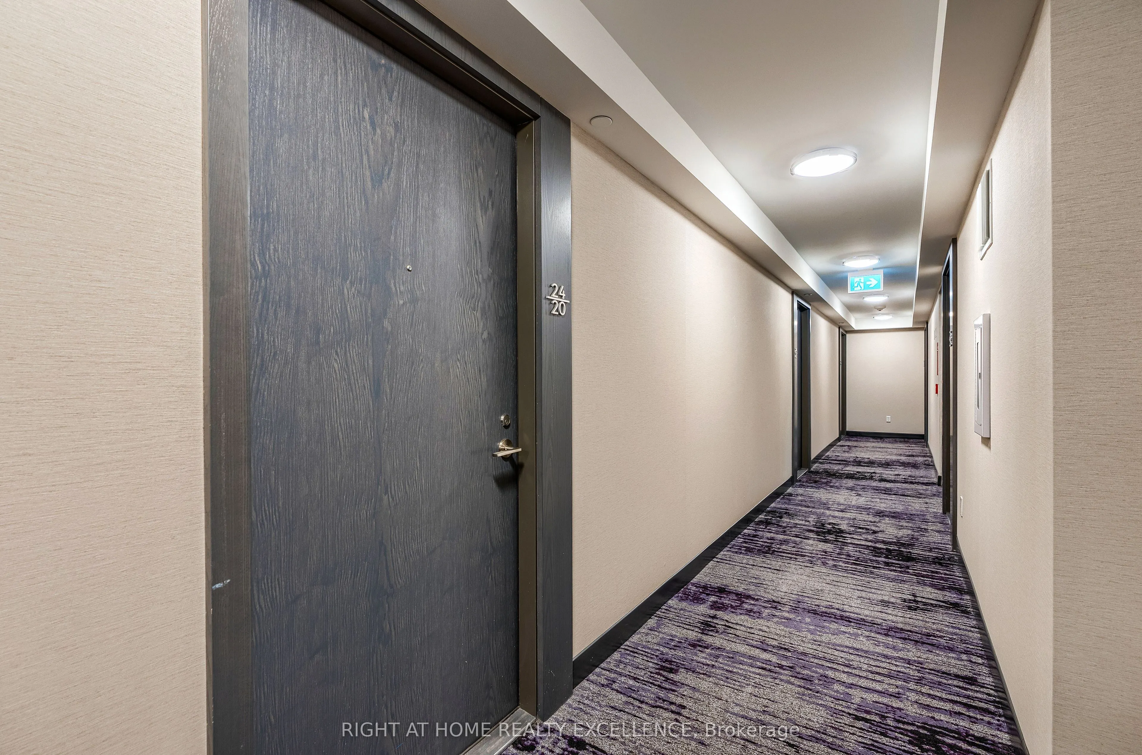 9 Mabelle Avenue, #2420