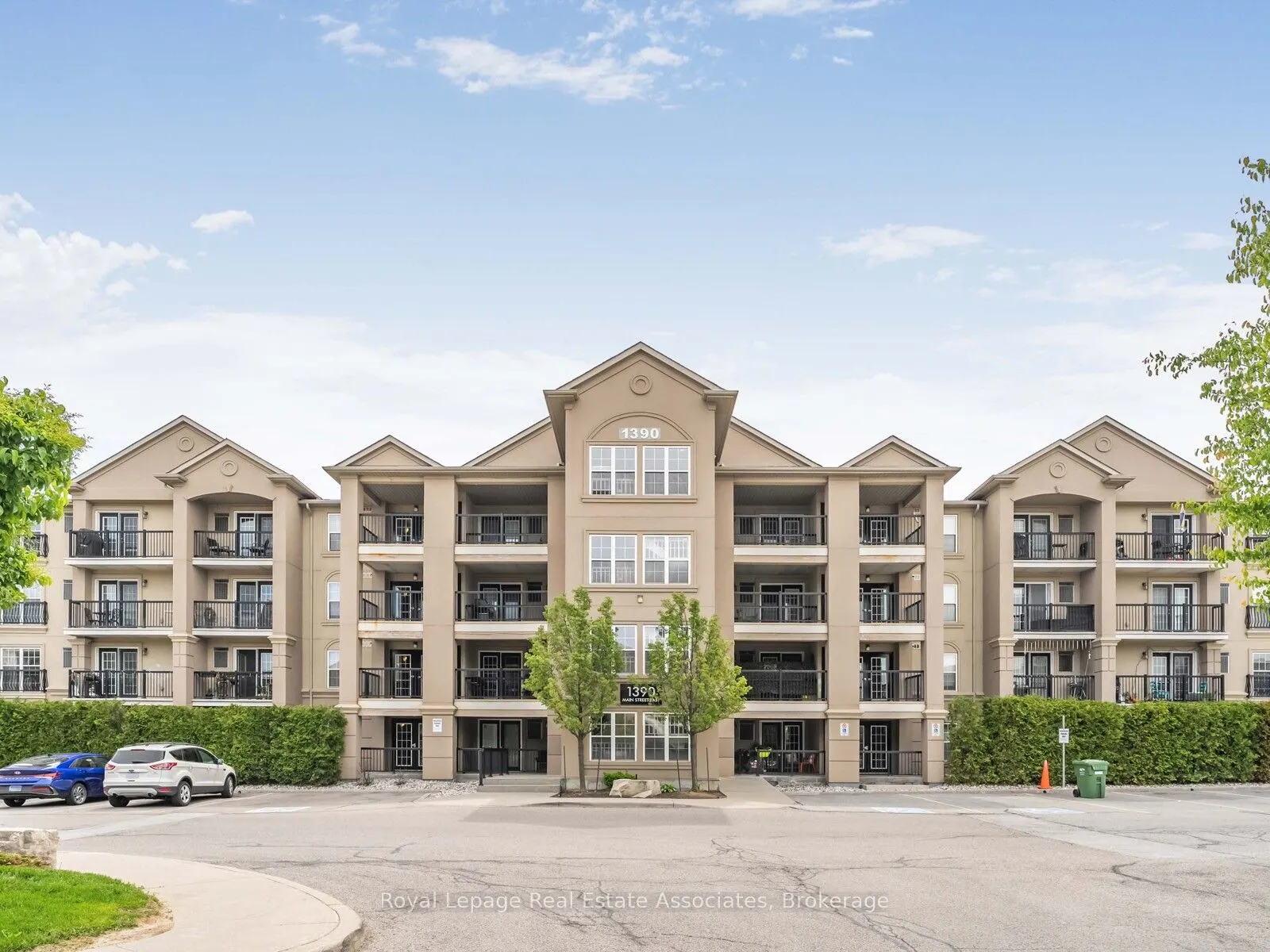 1390 Main Street E, #405