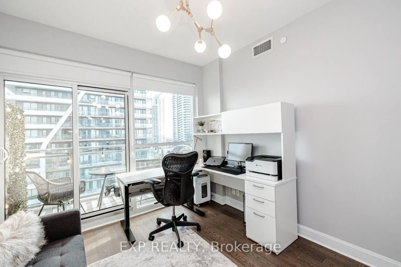 33 Shore Breeze Drive, #1503