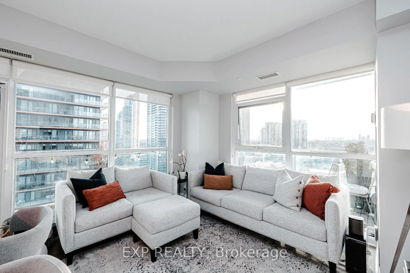 33 Shore Breeze Drive, #1503